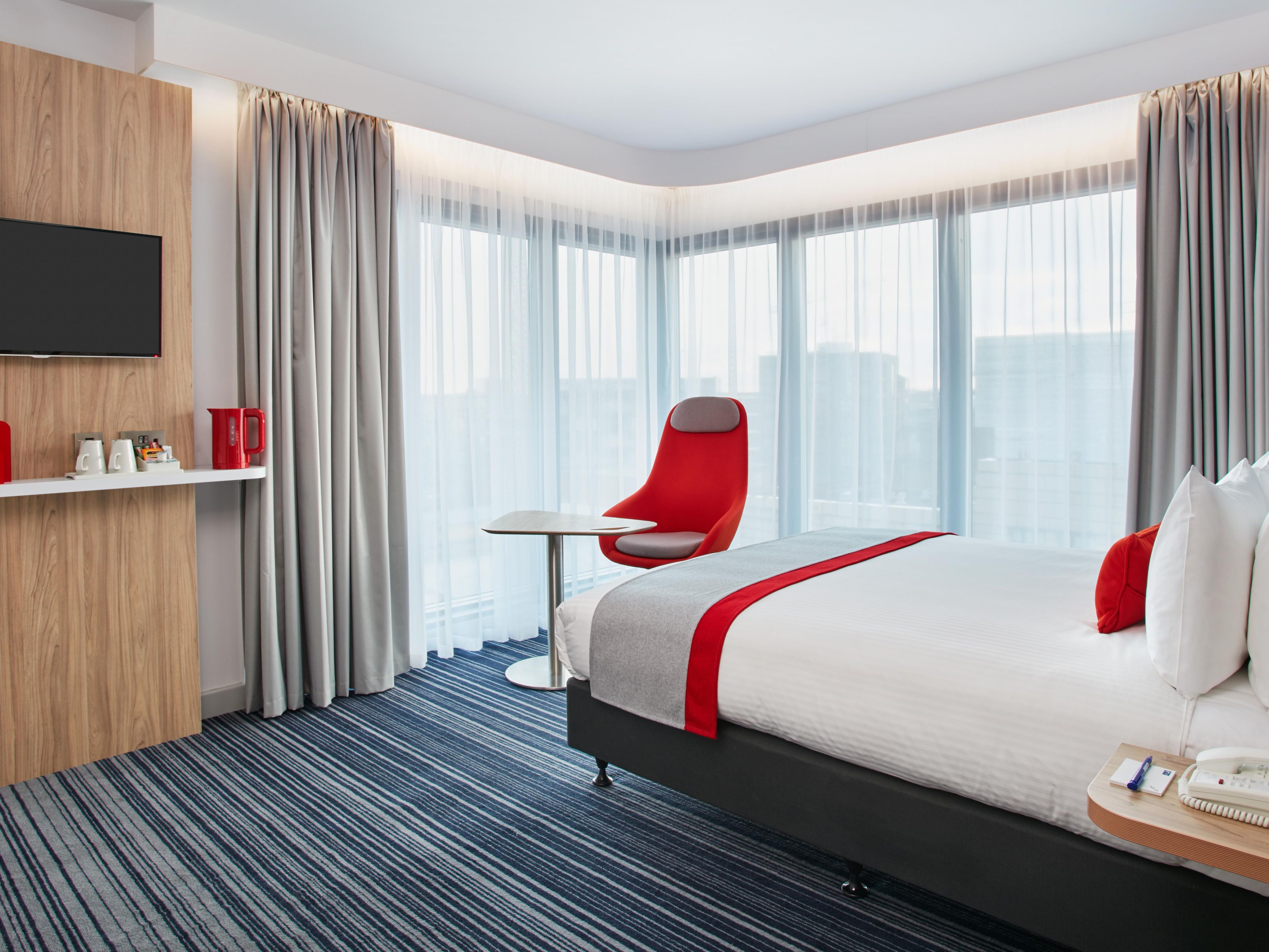 Handicapped accessible Guest Room with roll-in shower