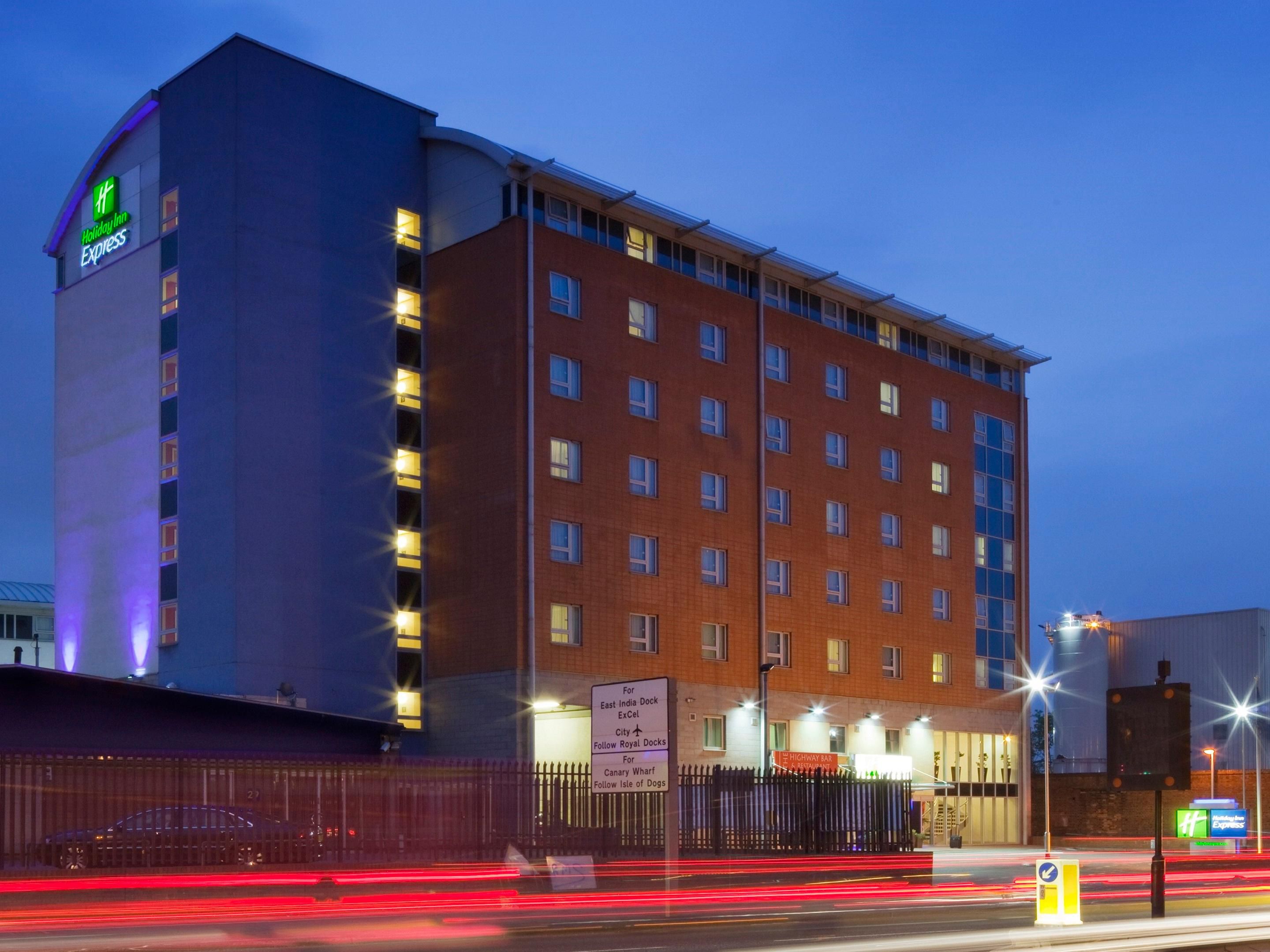 Conveniently located providing quick routes to The O2 arena and Excel via DLR and other public transport options. Additionally, the hotel is close to the Troxy, a renowned Art Deco events venue. The hotels proximity to these key event spaces makes it the ideal choice for travellers attending conferences, concerts, and exhibitions.