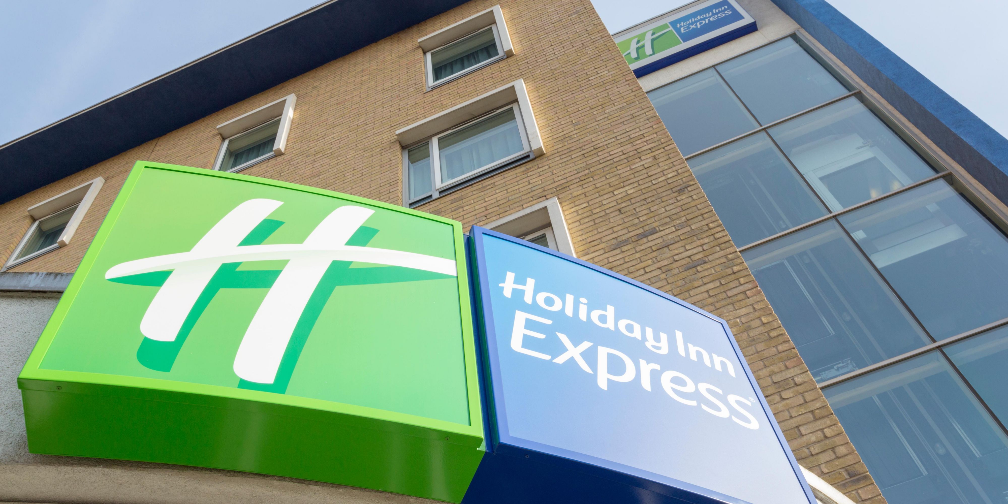 Holiday Inn Express Hotel London Earl S Court