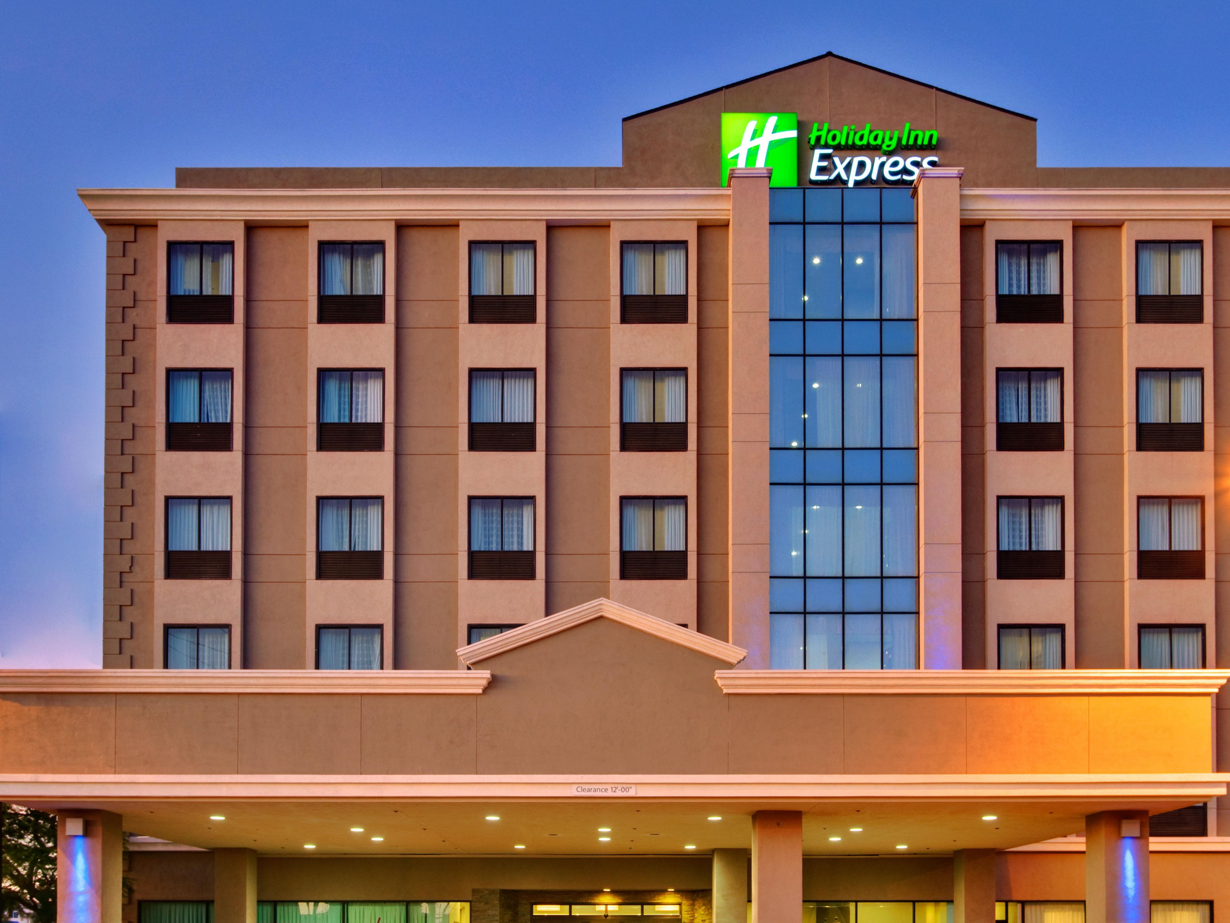 Preisgunstige Holiday Inn Express Hotels Von Ihg In Pasadena