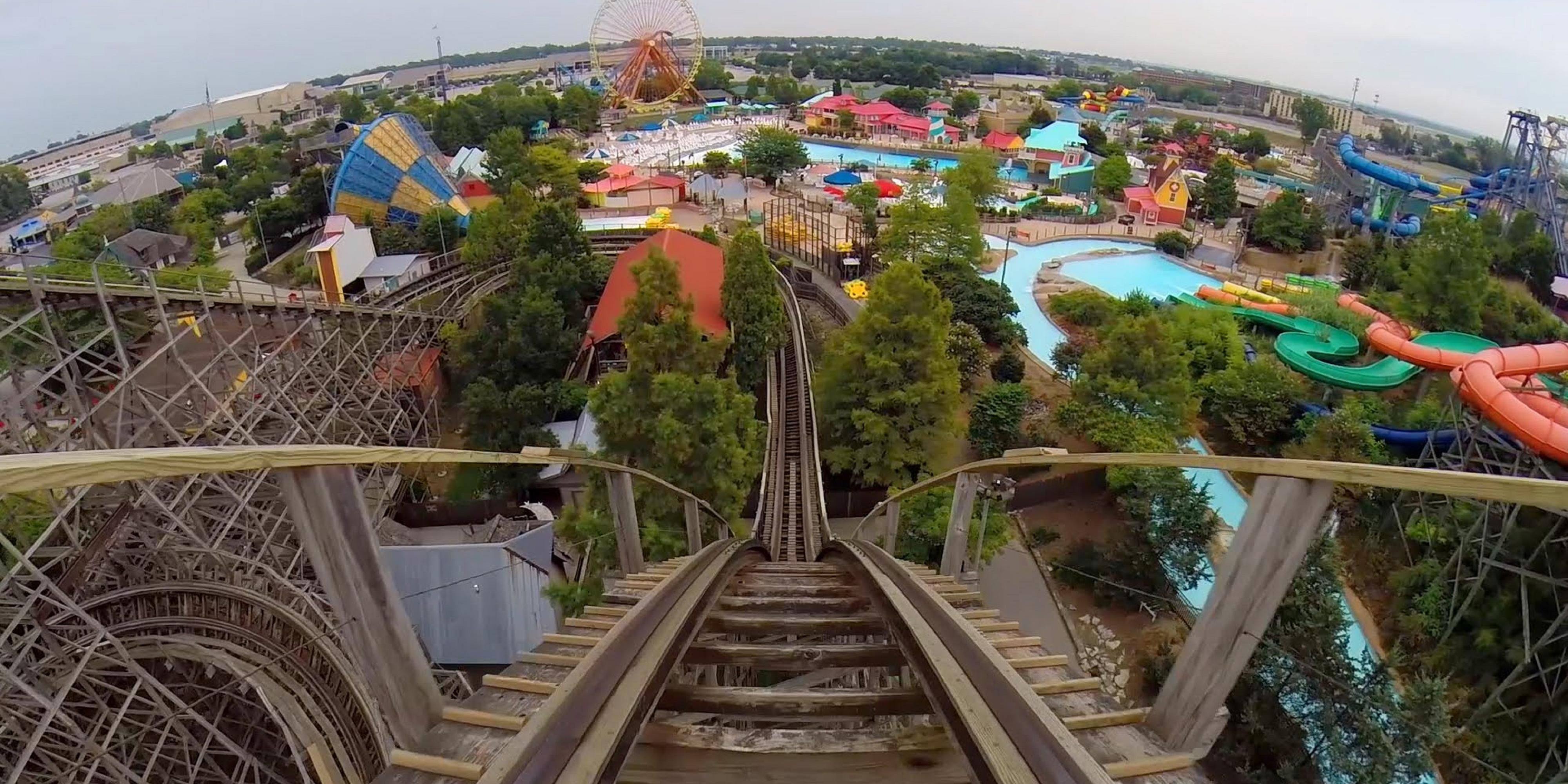 We are located just minutes from some very exciting attractions! For the kids, Kentucky Kingdom is a great time with water park, ferris wheels, and roller coasters and for the adults, Churchill Downs, home of the Infamous Kentucky Derby! The KFC Yum Center brings in sports and shows that you don't want to miss!