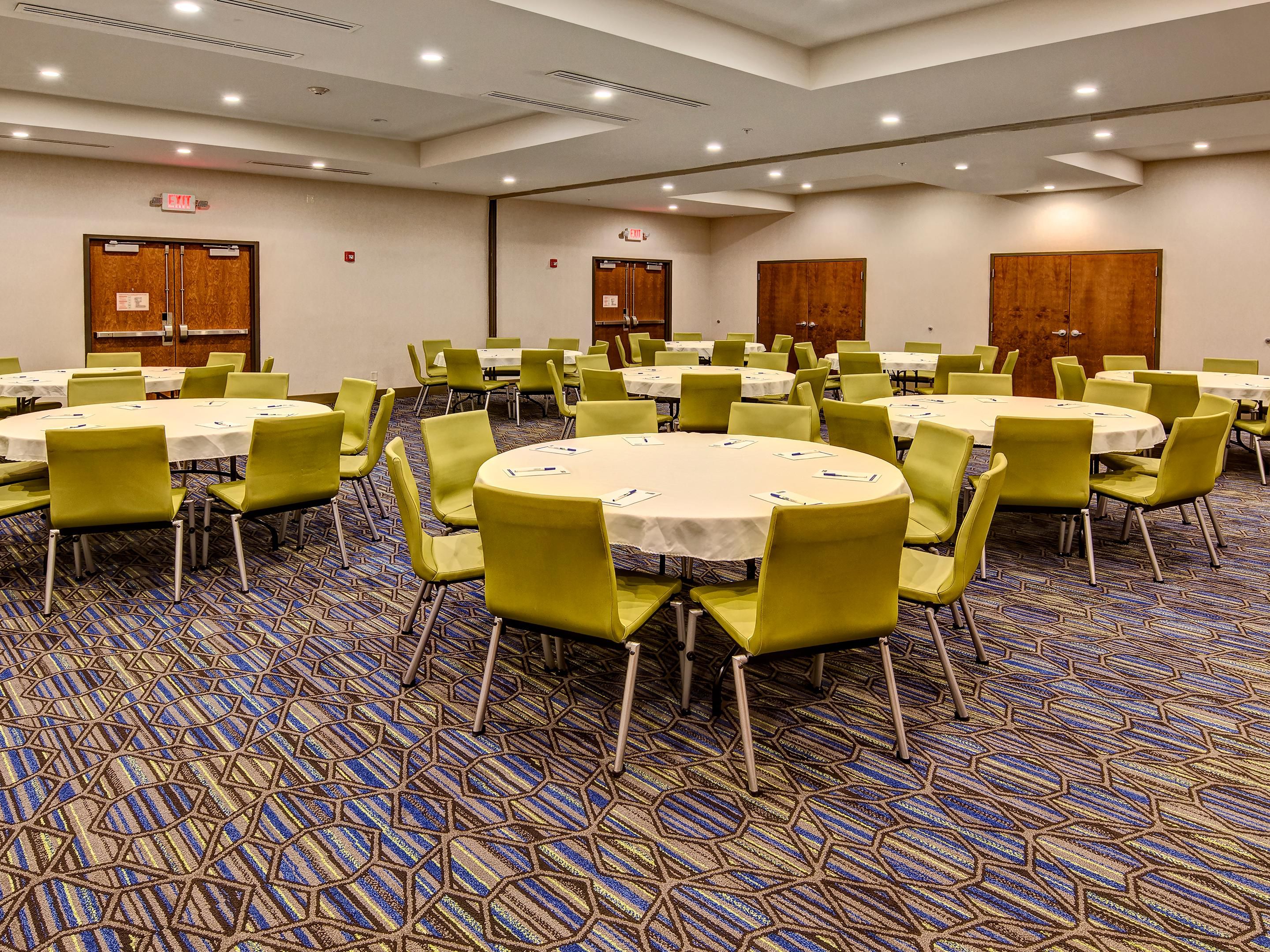 Book your next meeting or event with us and enjoy our beautifully decorated and flexible function spaces! Enjoy a convenient location near the Louisville Airport &  Expo Center to accommodate guests near and far. Simplify your next function and let us take care of the details for you! Visit our Groups & Meetings page for more details.