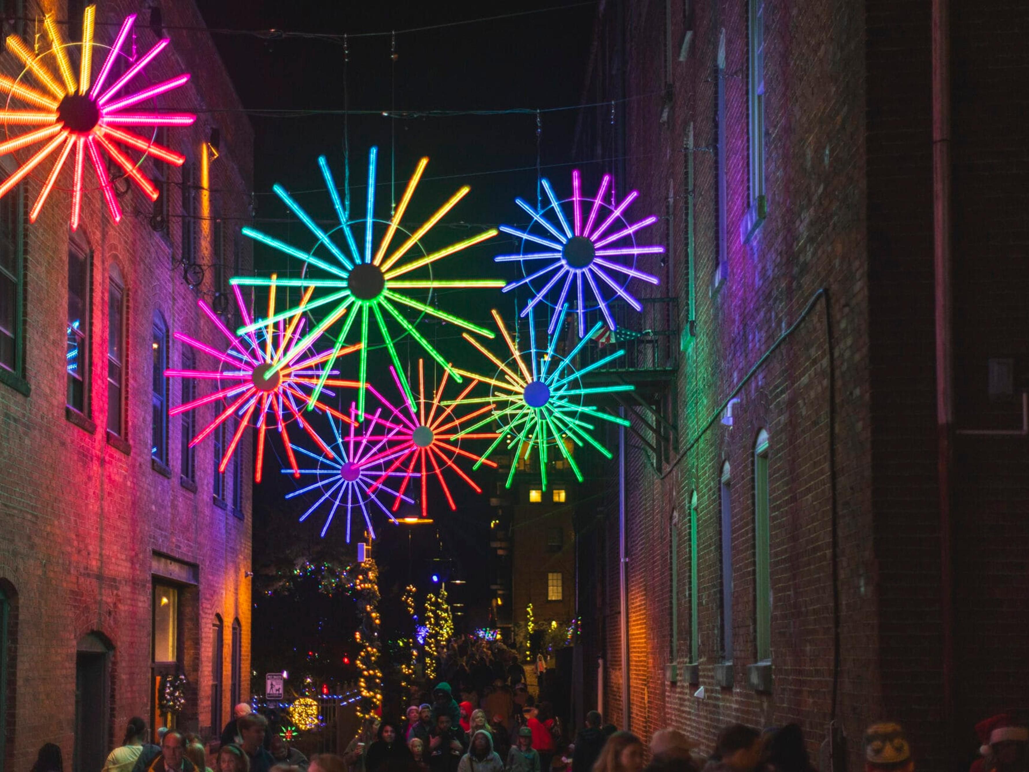 Lynchburg's Bluffwalk is glowing from November 23, 2025 – January 4, 2026, and you should be going! After soaking in the dazzling downtown lights, retreat to your super-comfy room. We're just a quick drive away, making us the smart base for your festive fun. Fuel up with our free Express Start breakfast before you hit the road. Simple and bright.