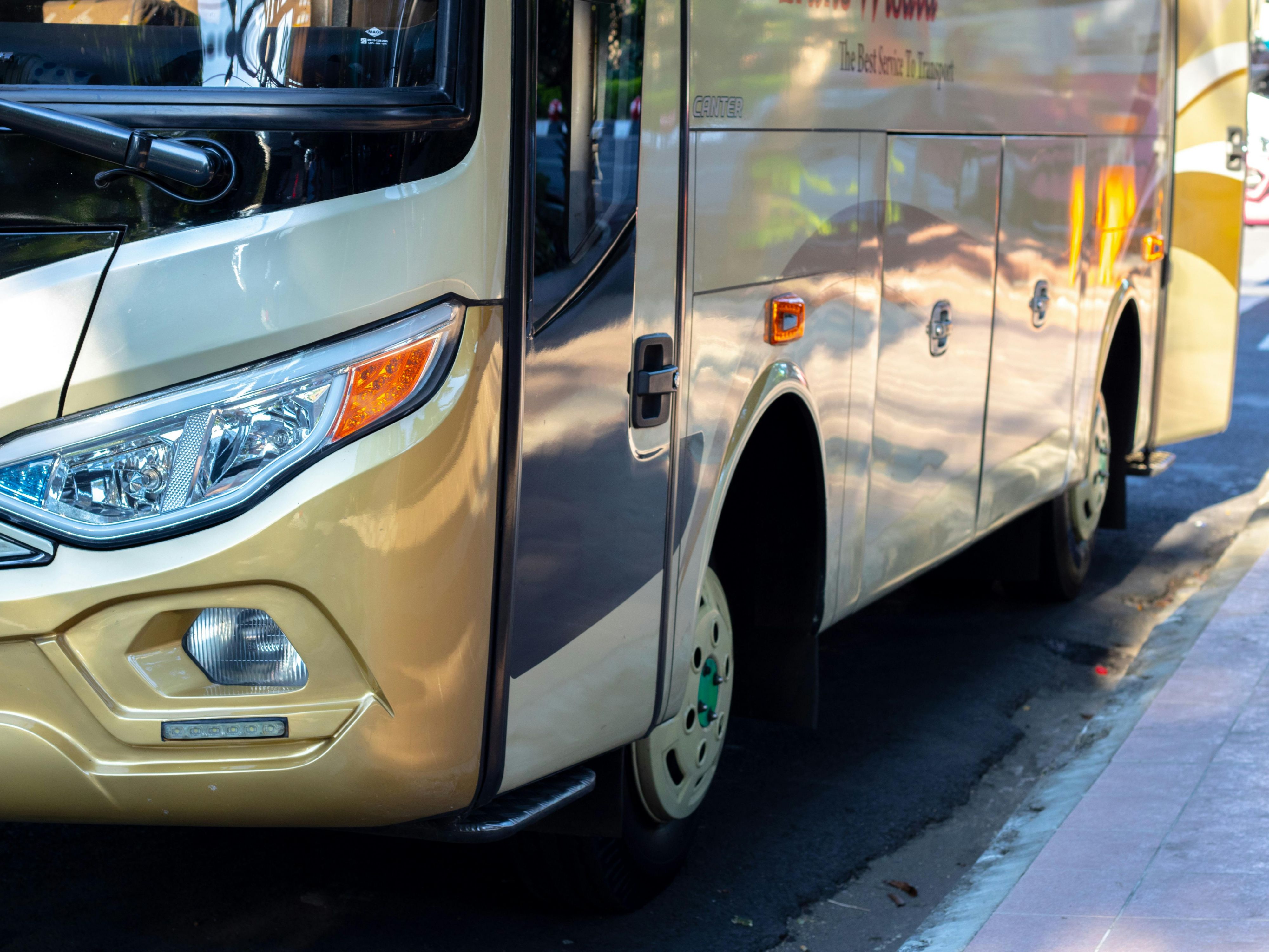 Take advantage of our shuttle service to and from the airport for just 5 euros per person! Operating on a limited schedule, advance reservation is required. Book now and forget about complications: https://shuttleairportservice.com/hiexpressmadridairport/ More information, schedules, and terms on the website.