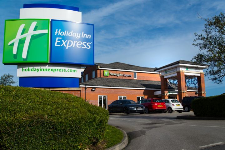 Holiday Inn Express Manchester - East