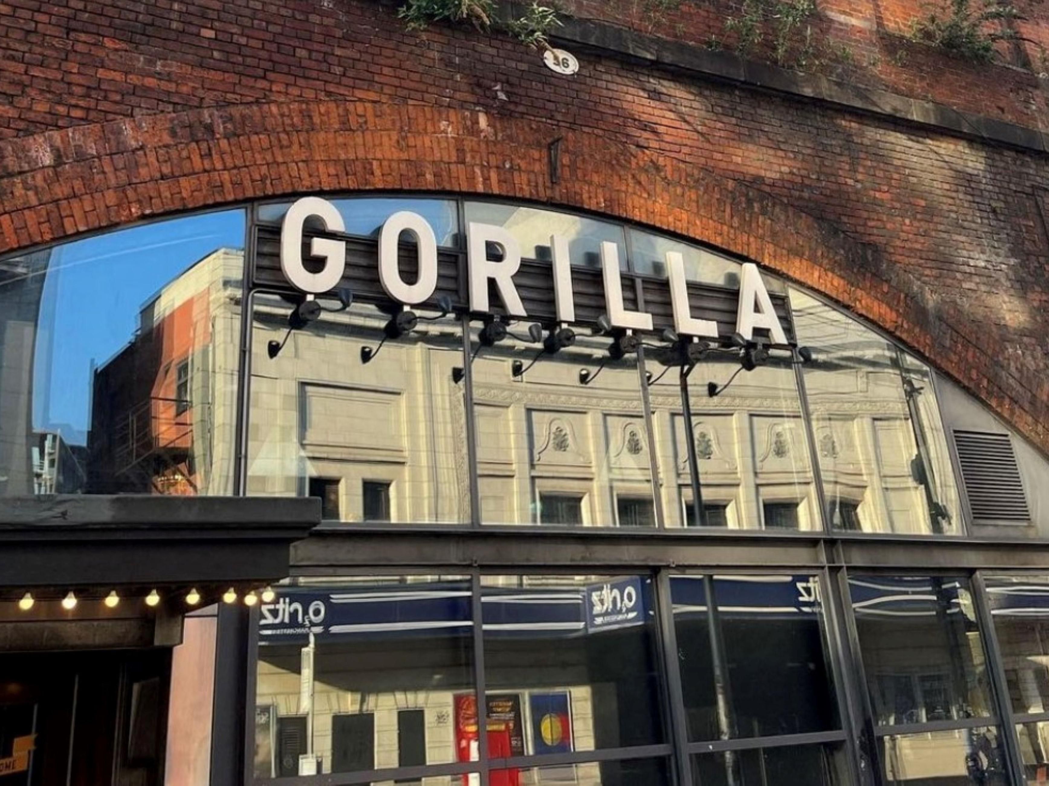 The hotel is ideally situated just 0.2 miles and a 3 minute walk from the popular Gorilla Stage and Club venue. WIth nightly entertainment a bar and restaurant.
