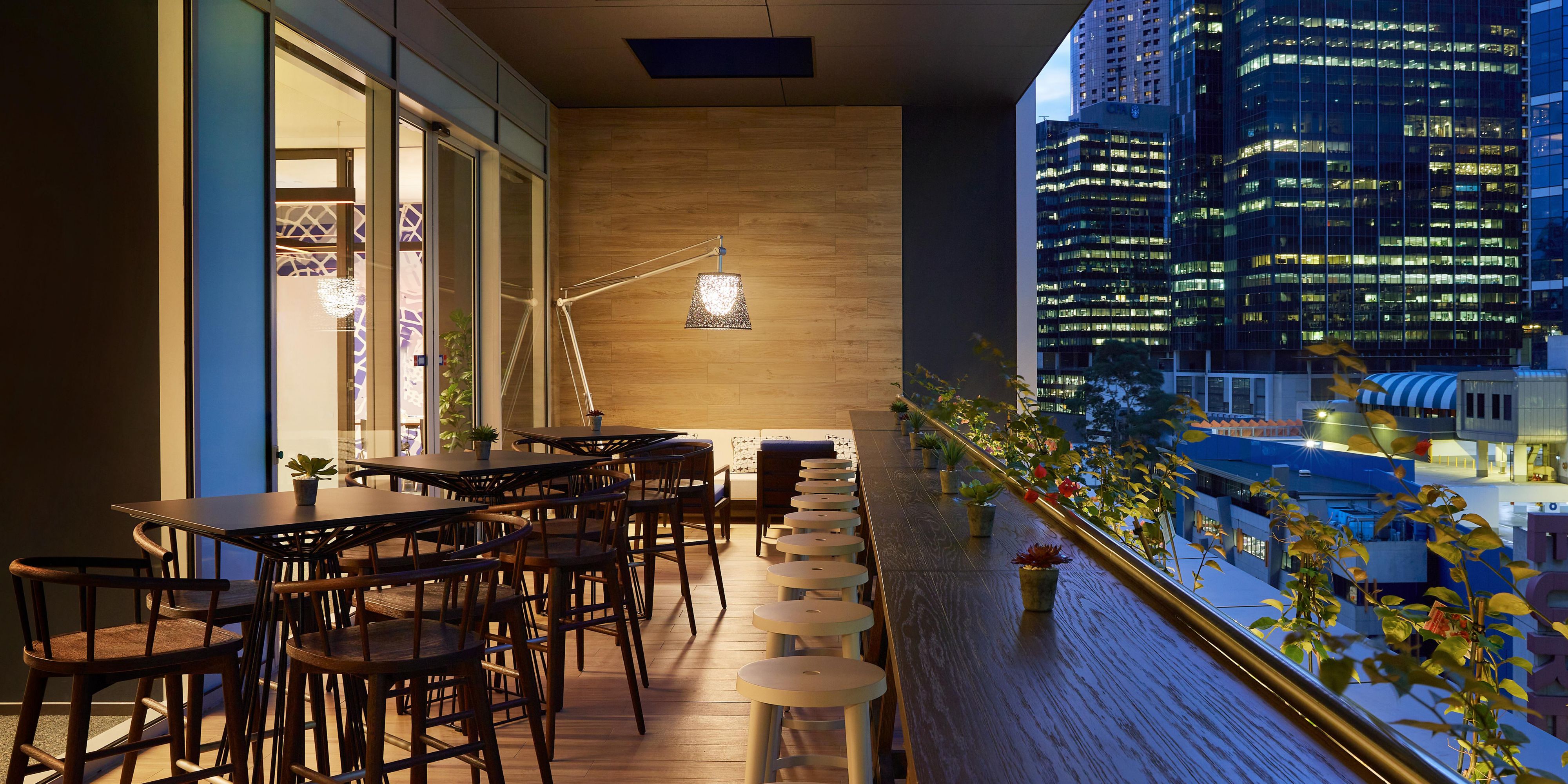 Located on the Southern side of the Great Room on the 7th floor of the hotel, the Winter Garden is the perfect spot to take in Melbourne's Southbank precinct. The Winter Garden is the place to meet your friends before heading out to take in the sights and sounds of Melbourne or to cosy up with a book and glass of red wine in Winter.
