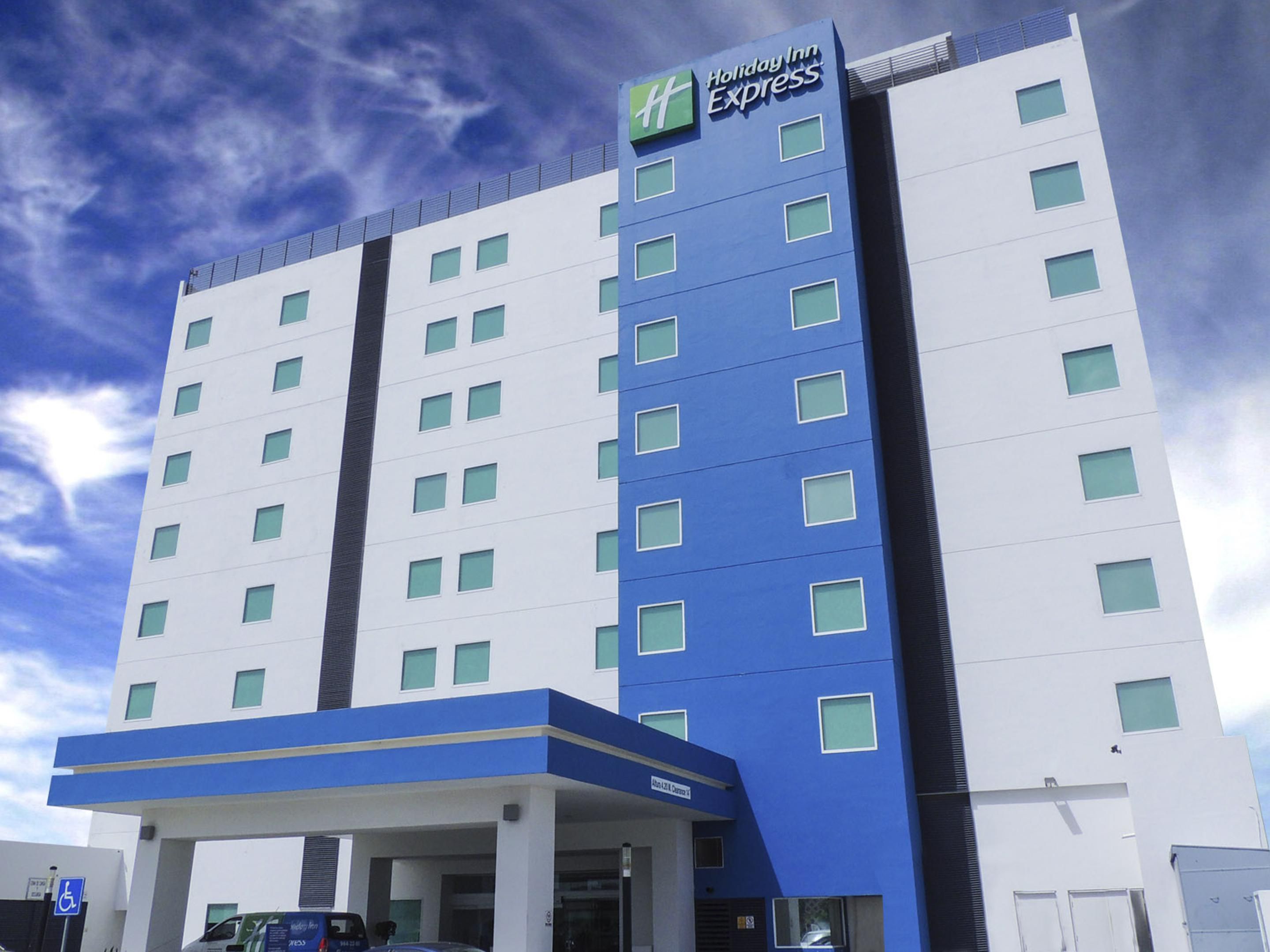 Fachada do hotel