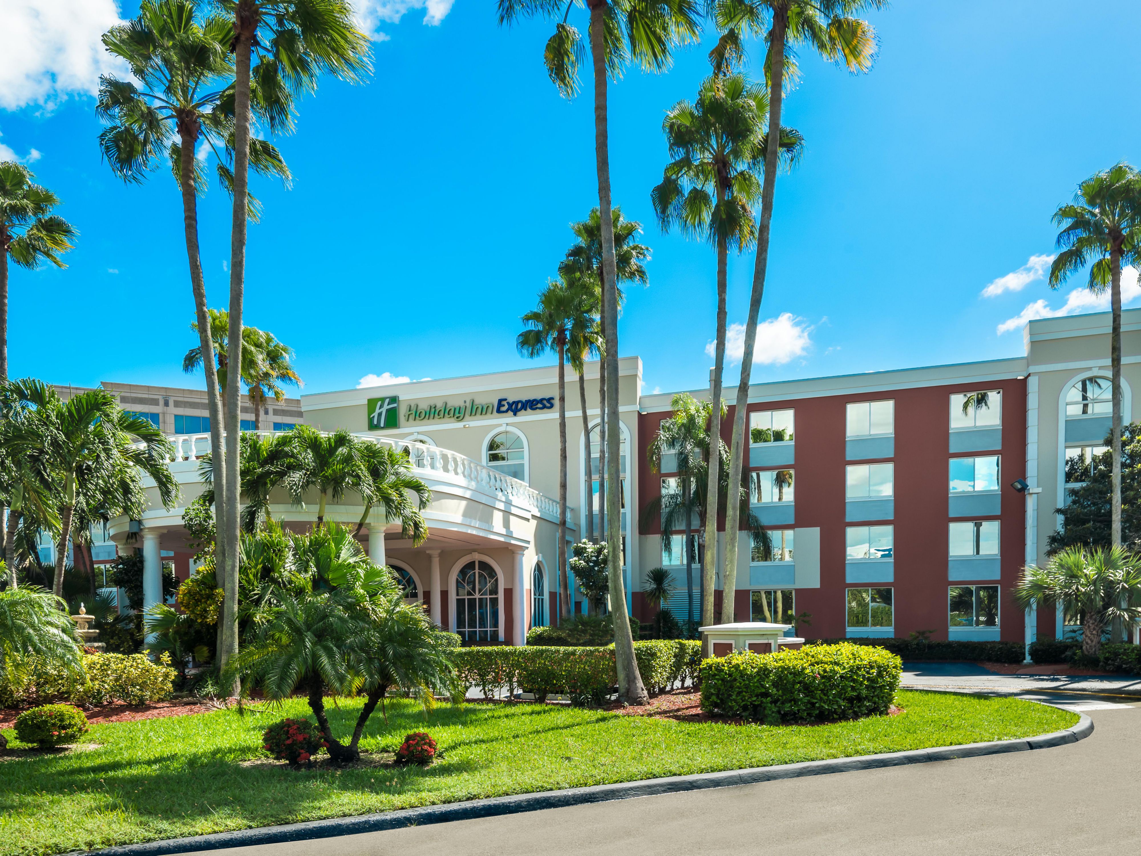 Doral Hotels near Miami Airport (MIA) | Holiday Inn ...