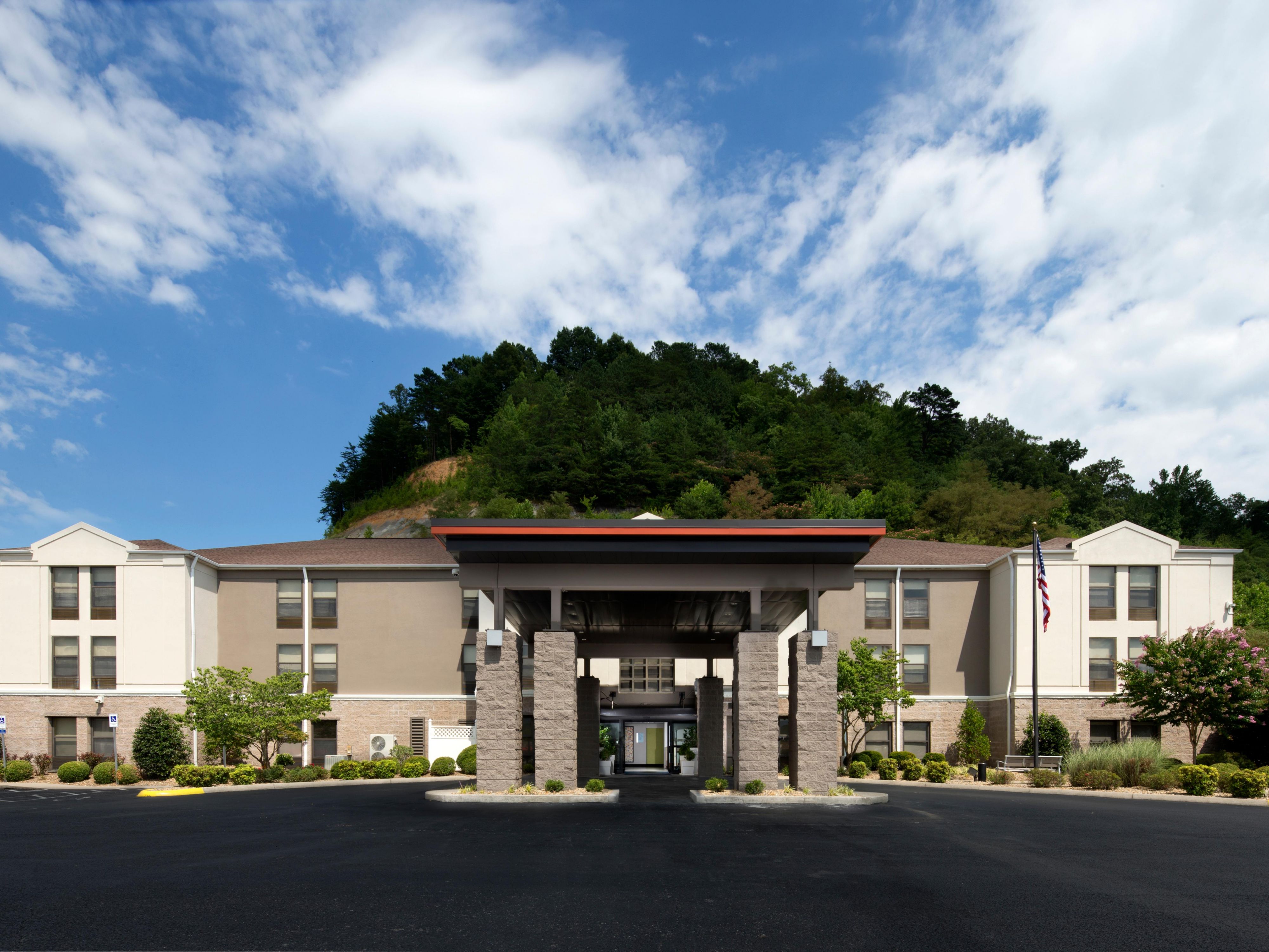 affordable hotel in Middlesboro, affordable Middlesboro Kentucky hotel, aff...