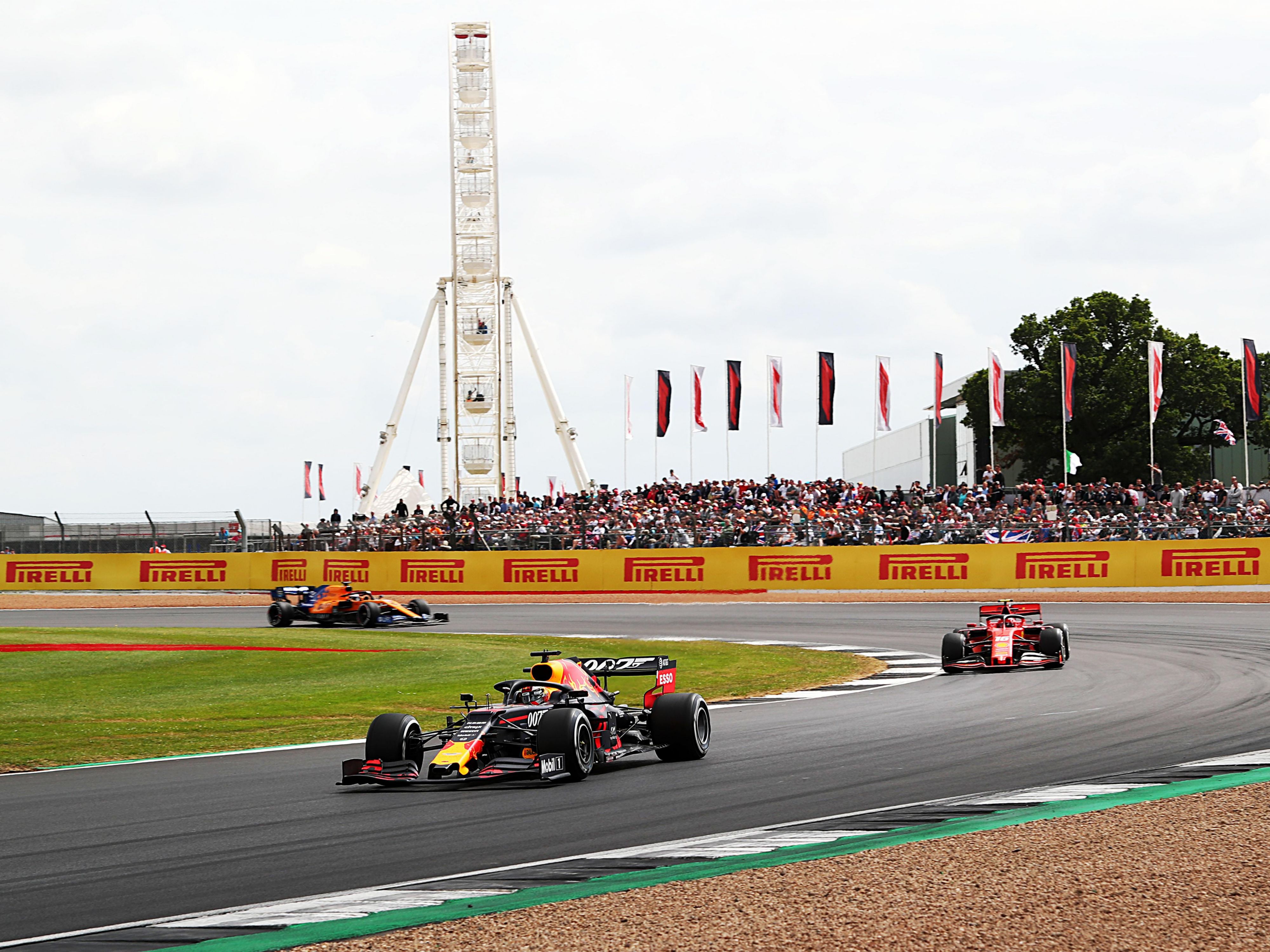 30-minute drive to silverstone circuit      ©VisitBritain
