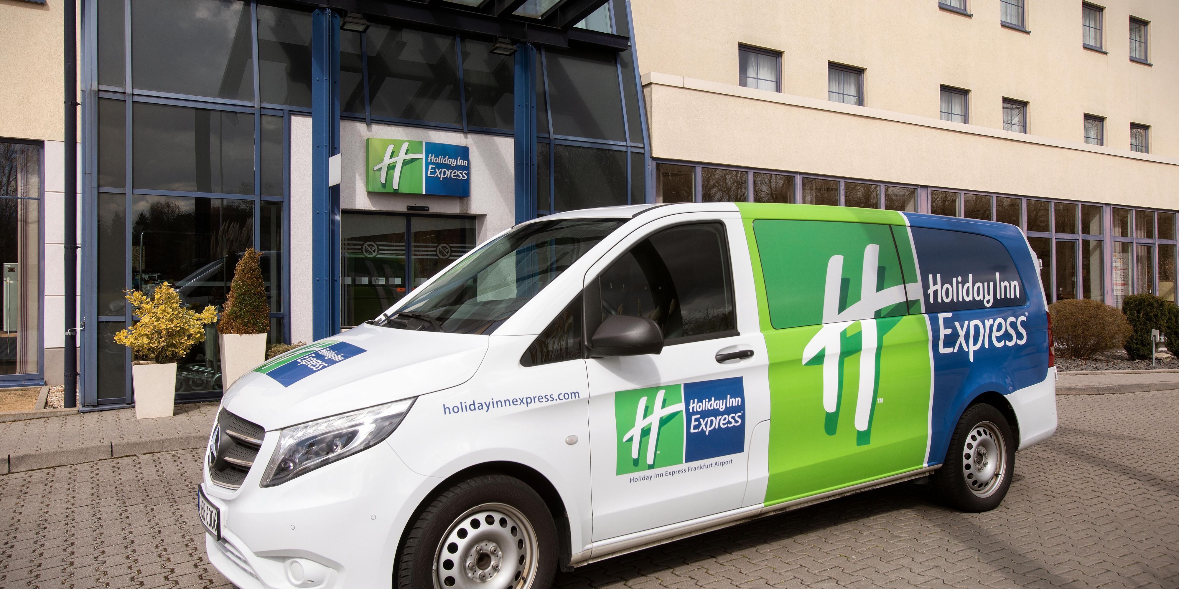 The hotel offers a regular shuttle service from Frankfurt Airport between 06:00 and 22:45, only from Terminal 1 at Exit B5. The transport to the Hotel is complimentary and reservation is not necessary. The return shuttle service is available subject to prior reservation at front desk and costs EUR 10.00 per person per ride to the Airport.