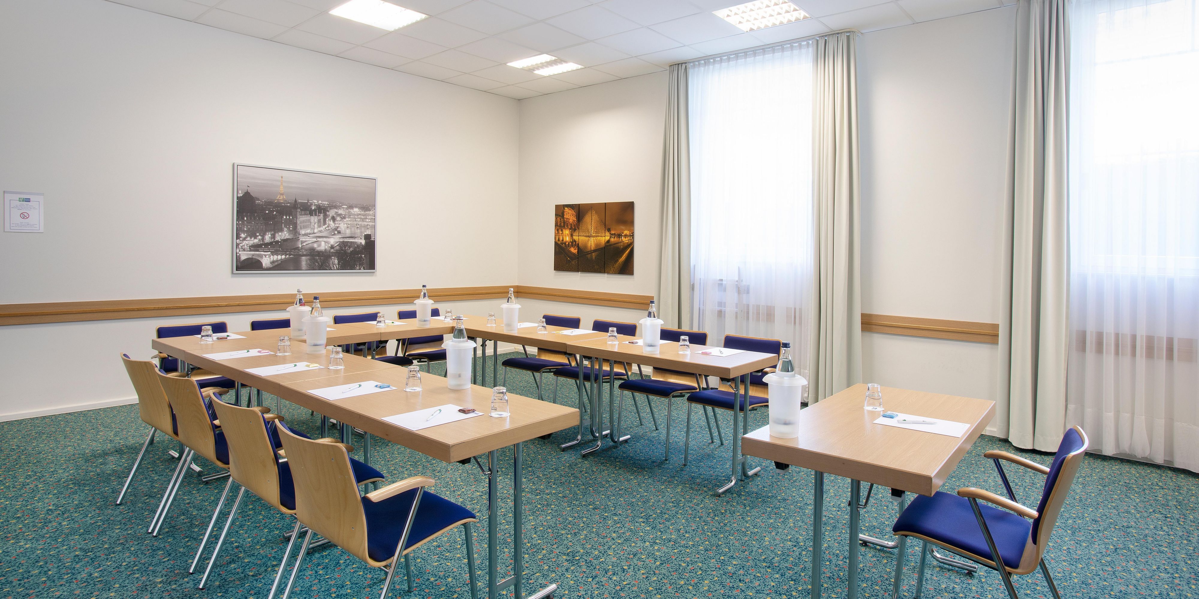 Our five well-equipped, naturally lit meeting rooms are ideal for seminars and special events near Frankfurt Airport. There’s ample space for up to 50 guests, and buffet lunches can be arranged on request. We offer inclusive Wi-Fi throughout the hotel, as well as paid on-site parking.