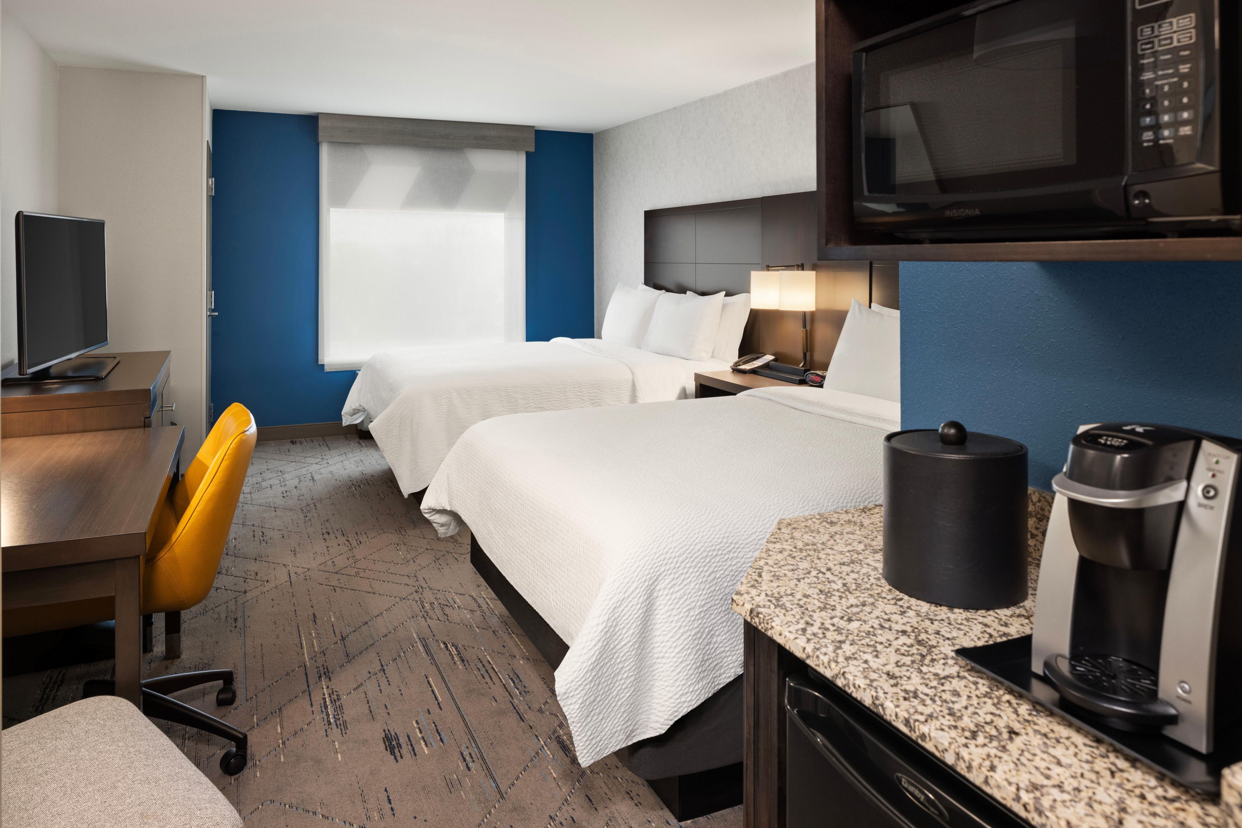 Rooms & Suites