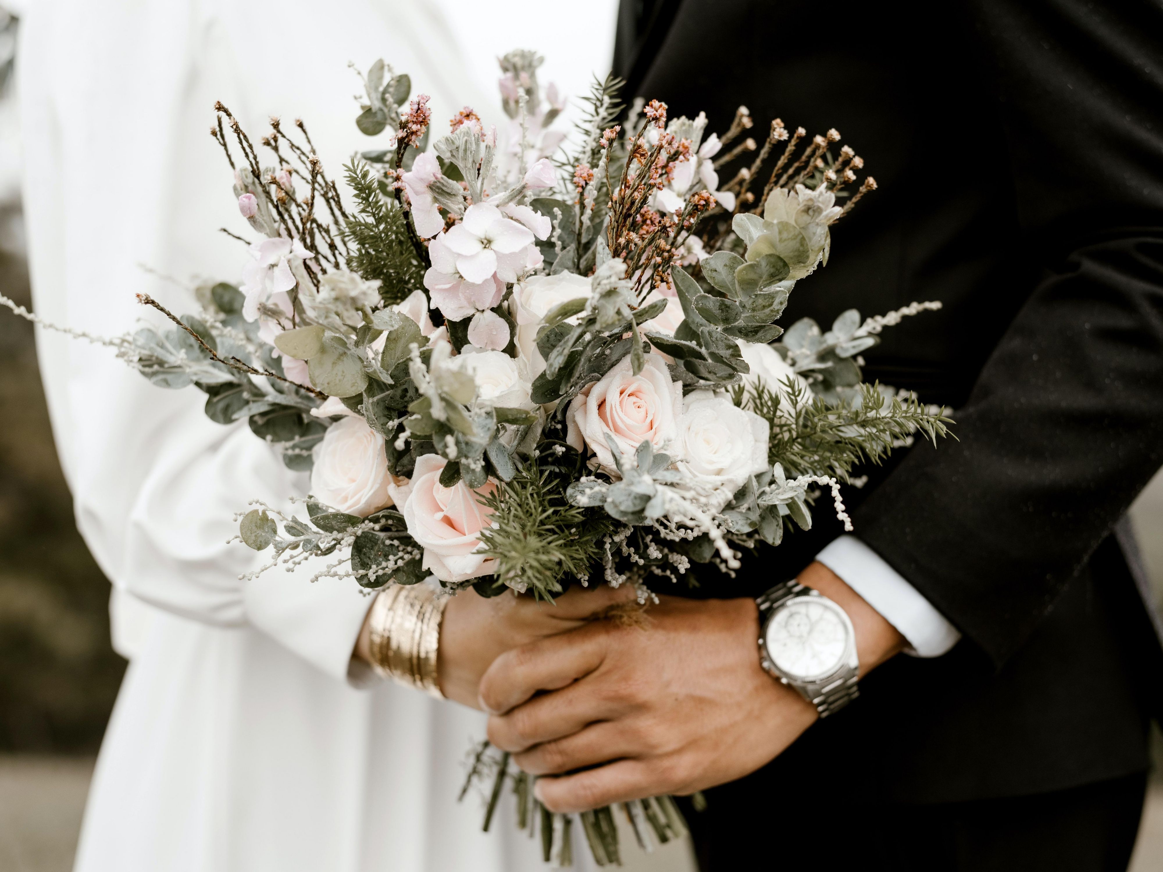 We take care of every detail, prepare for you special day with us. Ask for more information about our Getting Ready package.