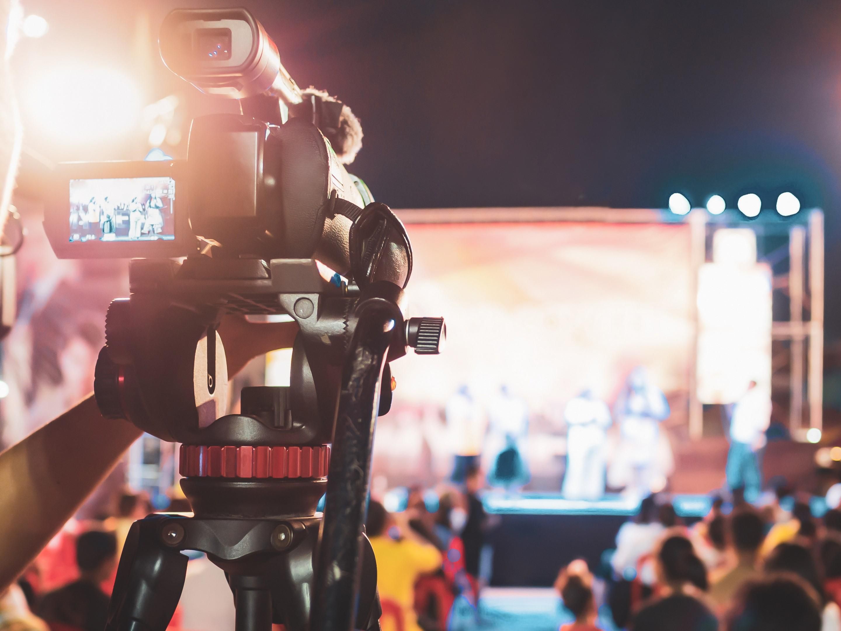 Unique meeting point between filmmakers from all over the world where Mexican cinema is promoted with contests and various activities.