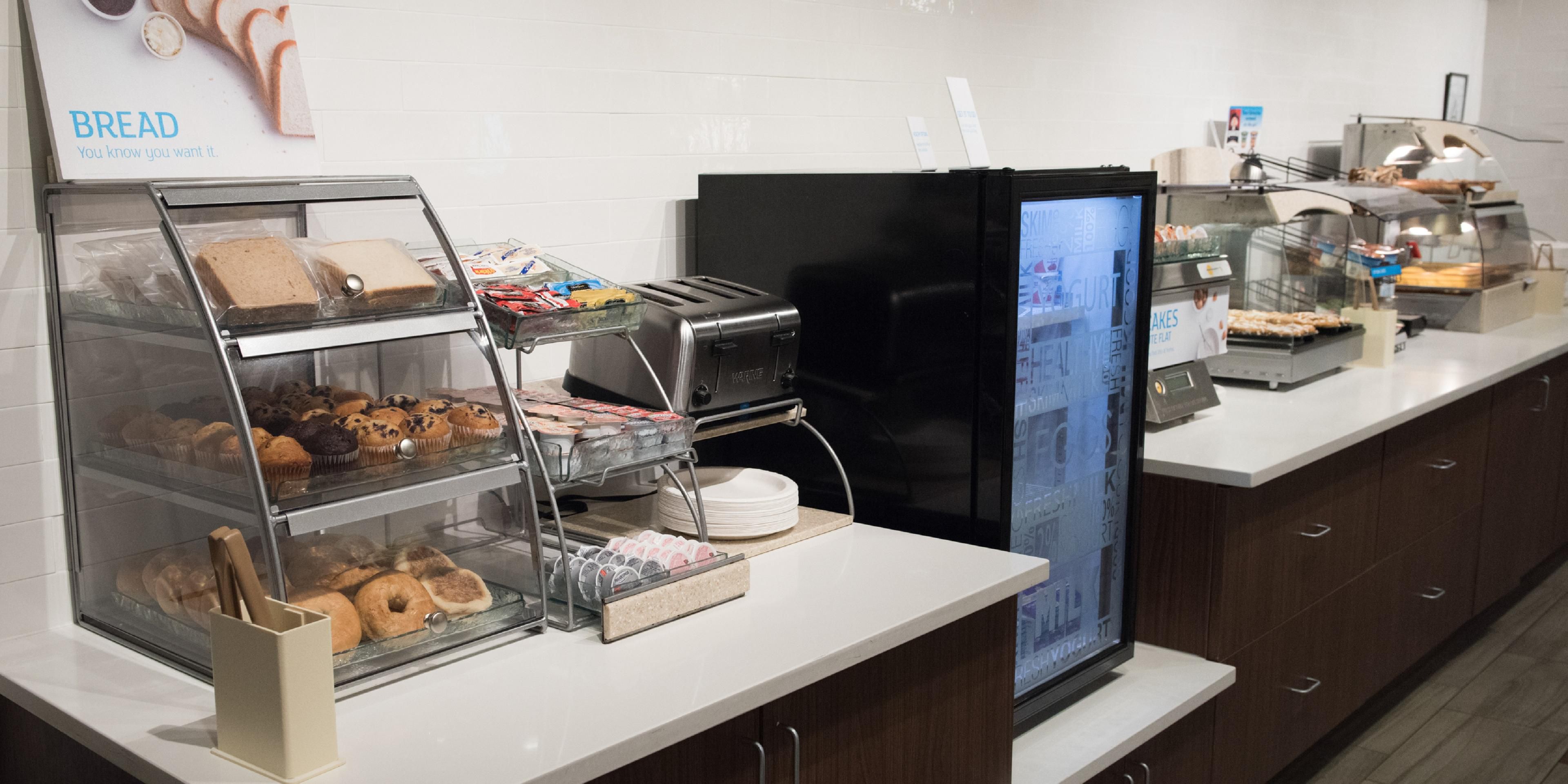 Wake up to our free Express Start Breakfast bar offering a full range of breakfast items including egg white omelets, bacon, sausage, Chobani yogurt, gluten free muffins, whole wheat English muffins, oatmeal, cereal, fresh fruit and a one-touch pancake machine.  We even have Cinnabon Cinnamon Rolls. 