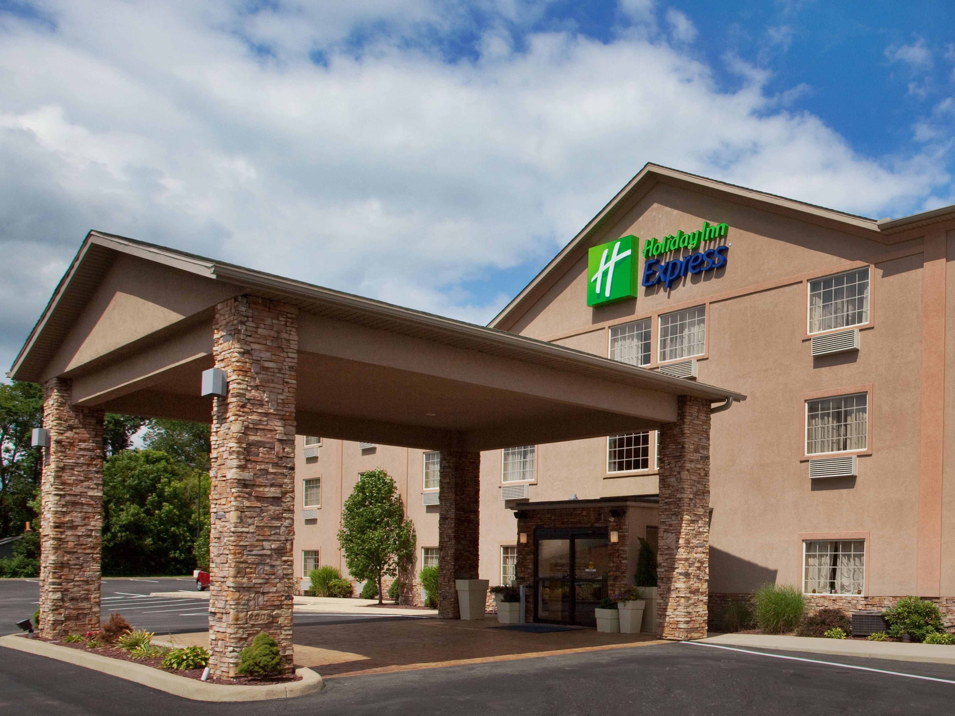 Hotel in Mount Pleasant, Pennsylvania | Holiday Inn Express Mt