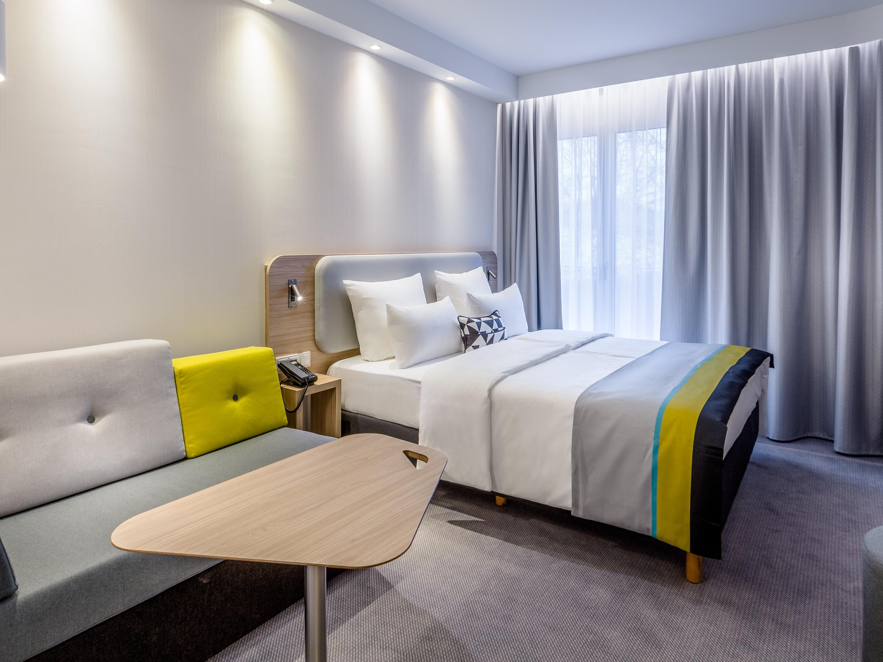 Budget Munich hotel: Holiday Inn Express Munich - City East