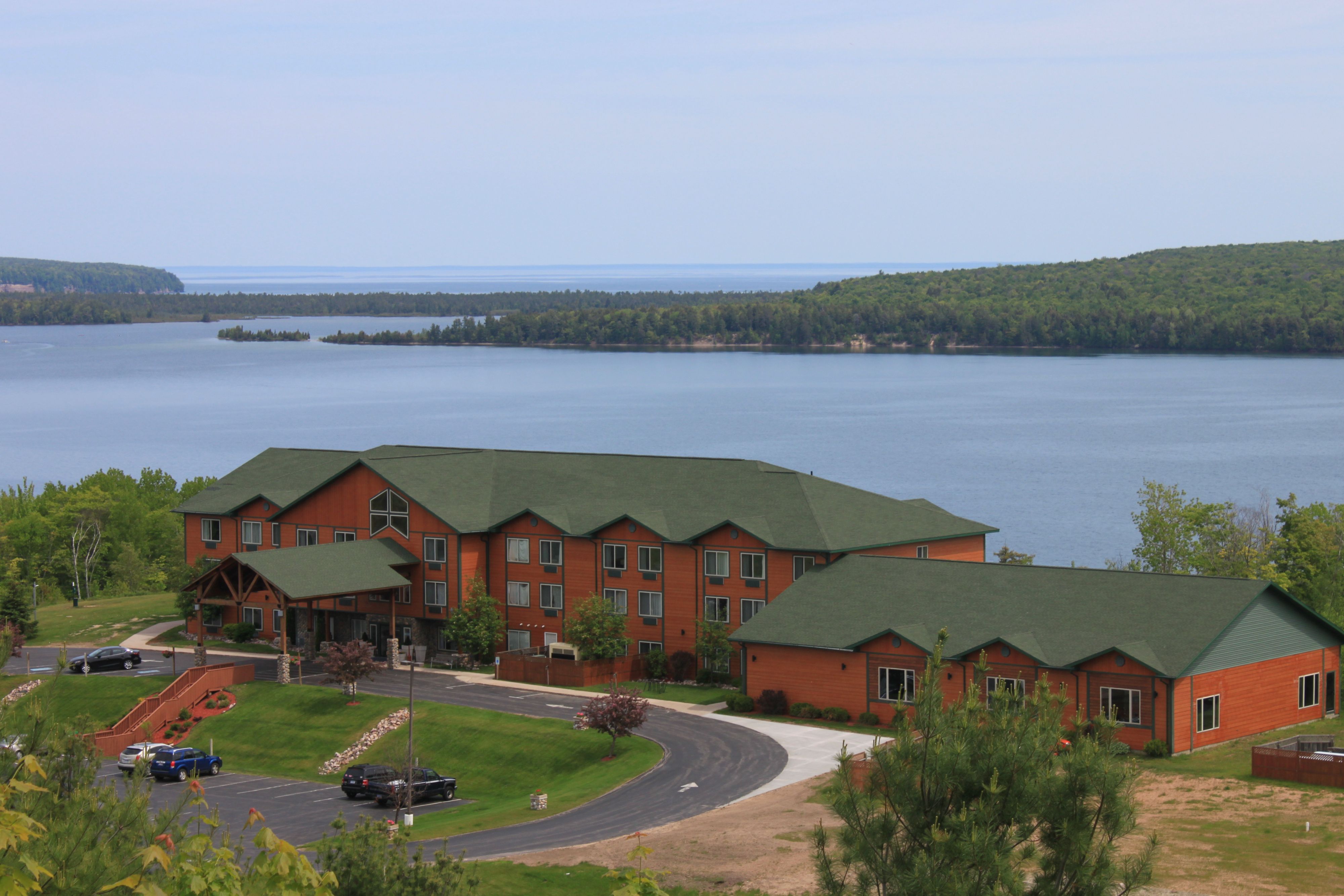 Christmas In Lakeview Mi 2022 Munising, Mi Hotels On Lake Superior | Holiday Inn Express Munising-Lakeview