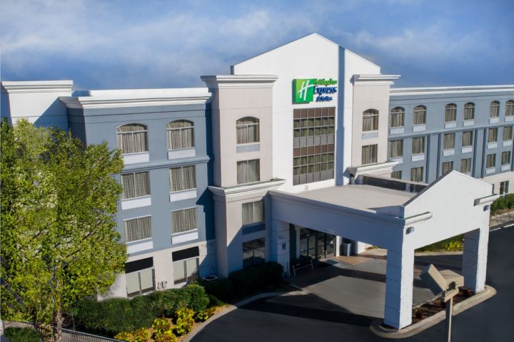 Holiday Inn Express Murfreesboro Central