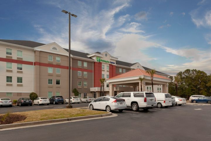 Holiday Inn Express Myrtle Beach-Broadway@The