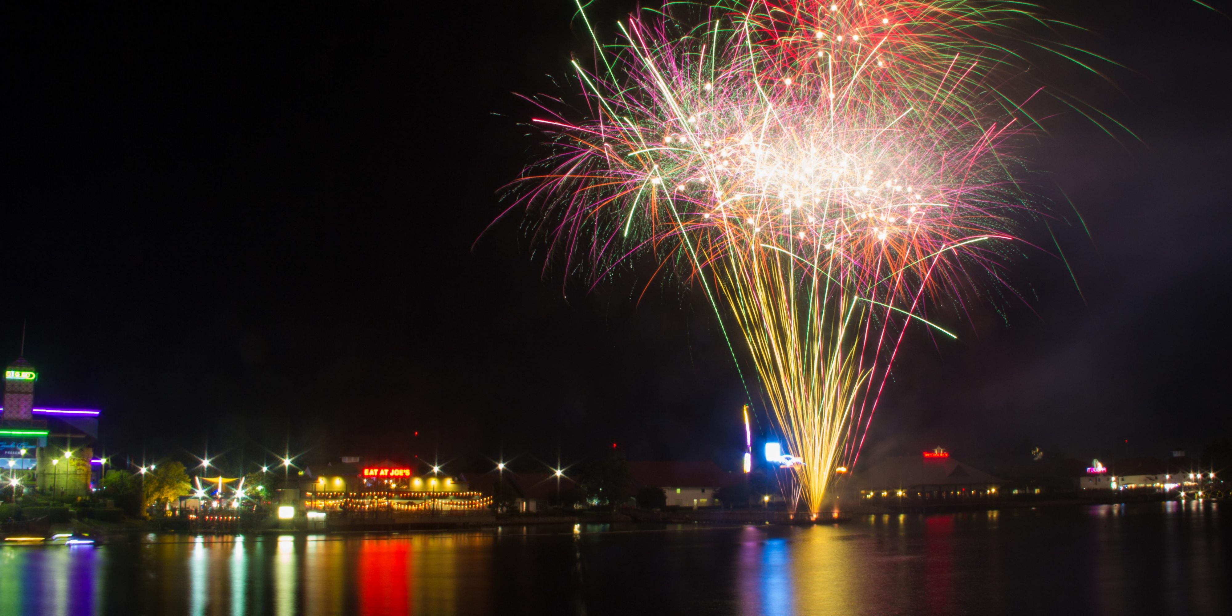 Whether you like shopping, dining, beer tasting, shows, ziplines you can experience it all while staying at the Holiday Inn Express right across the street.  We are a perfect home base for whatever memories you create in our city!