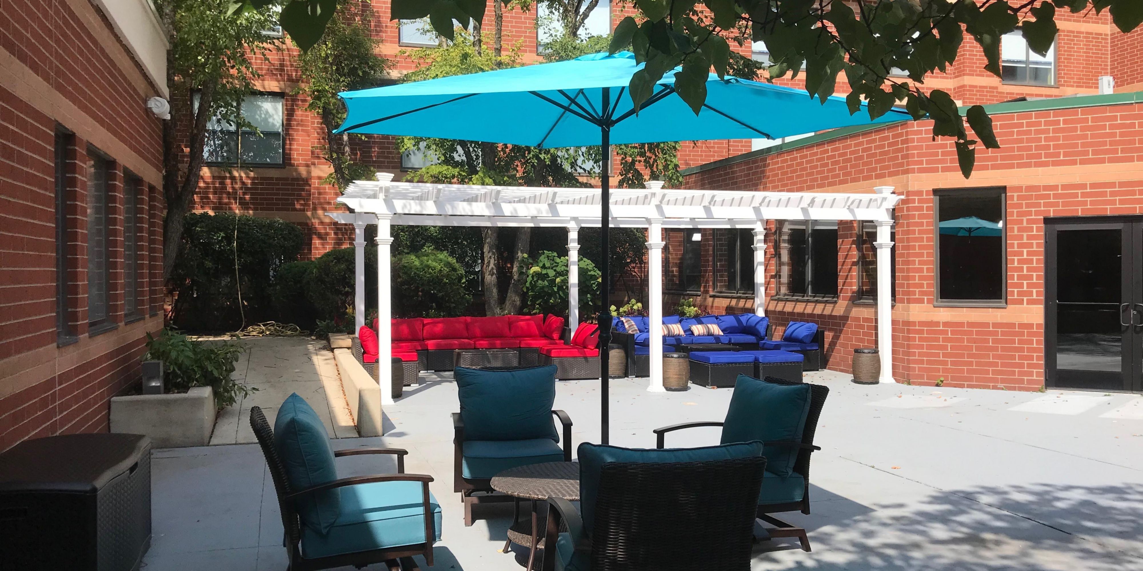 The Holiday Inn Express is newly renovated with 143 alluring rooms available. The lobby & complimentary breakfast area has a touch of personality with a modern appeal. Our beautifully renovated meeting space will make your  next corporate or leisure event a day to remember. The  gorgeous patio area is ready for relaxation in the sun or family fun. 