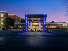 Budget Hotels In Downers Grove Il Holiday Inn Express Downers Grove Price From Usd 101 65