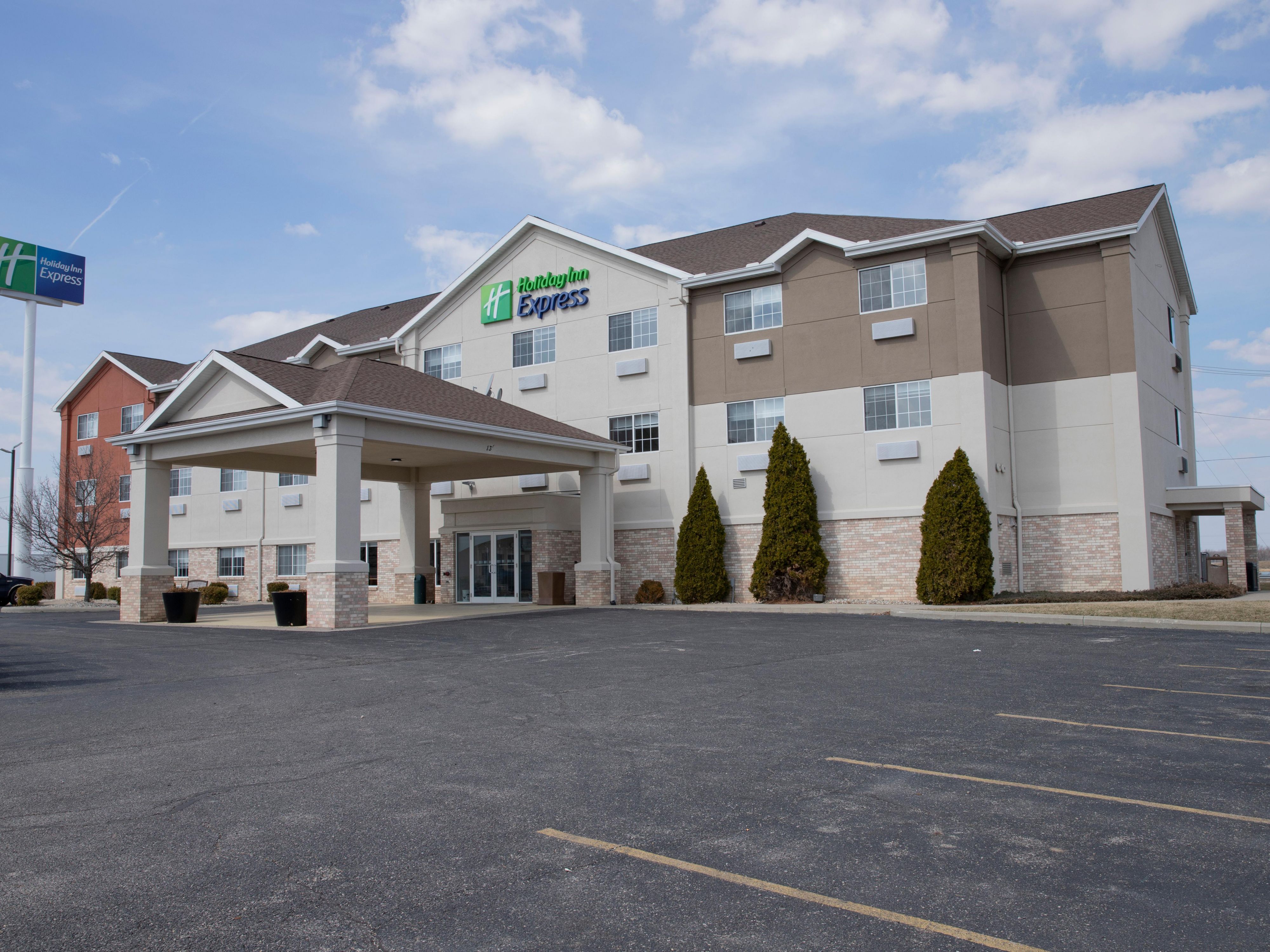 Hotel Specials for Holiday Inn Express Toledo West Napoleon