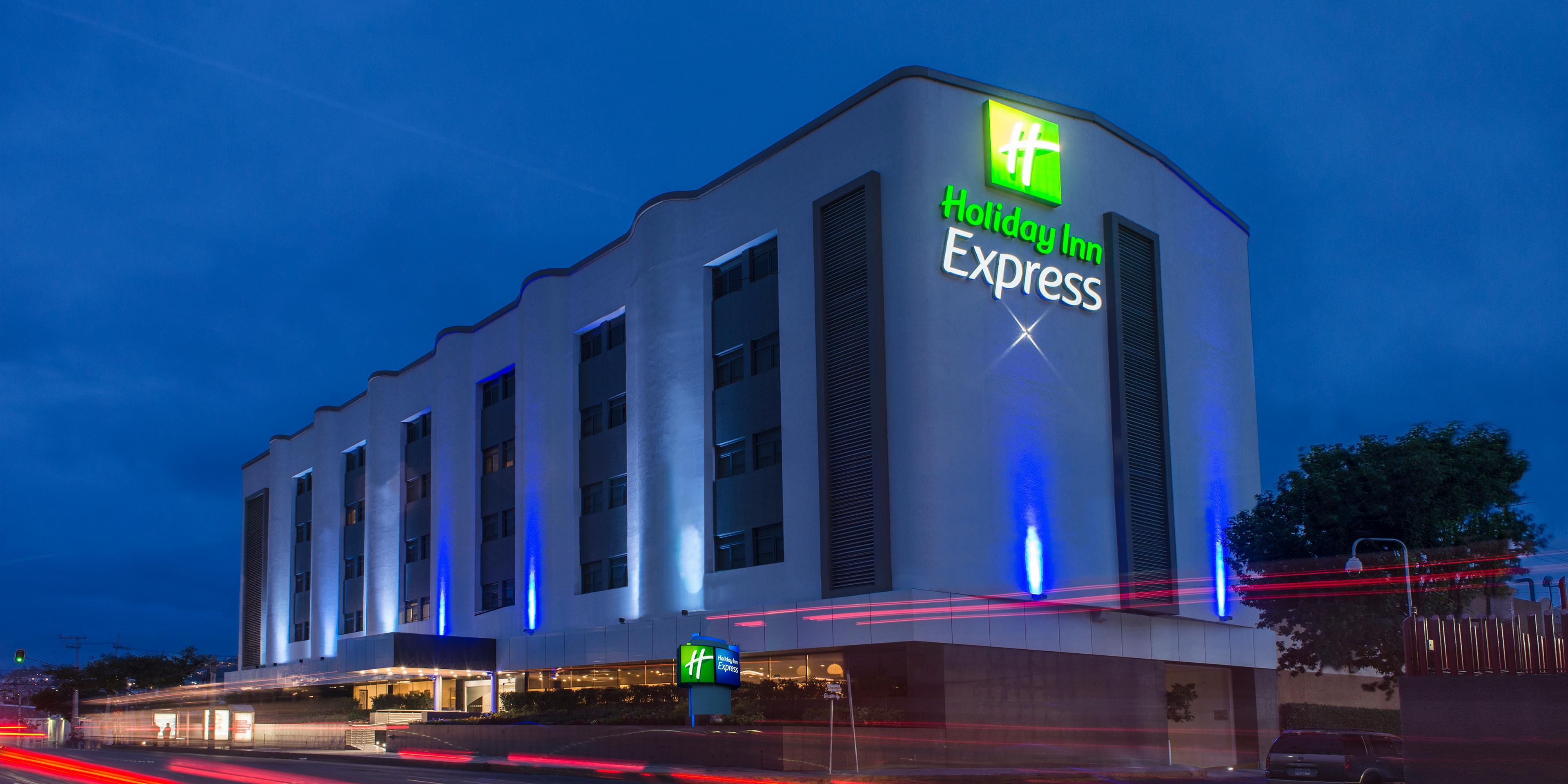 Holiday Inn Express Naucalpan 4677158460 2x1