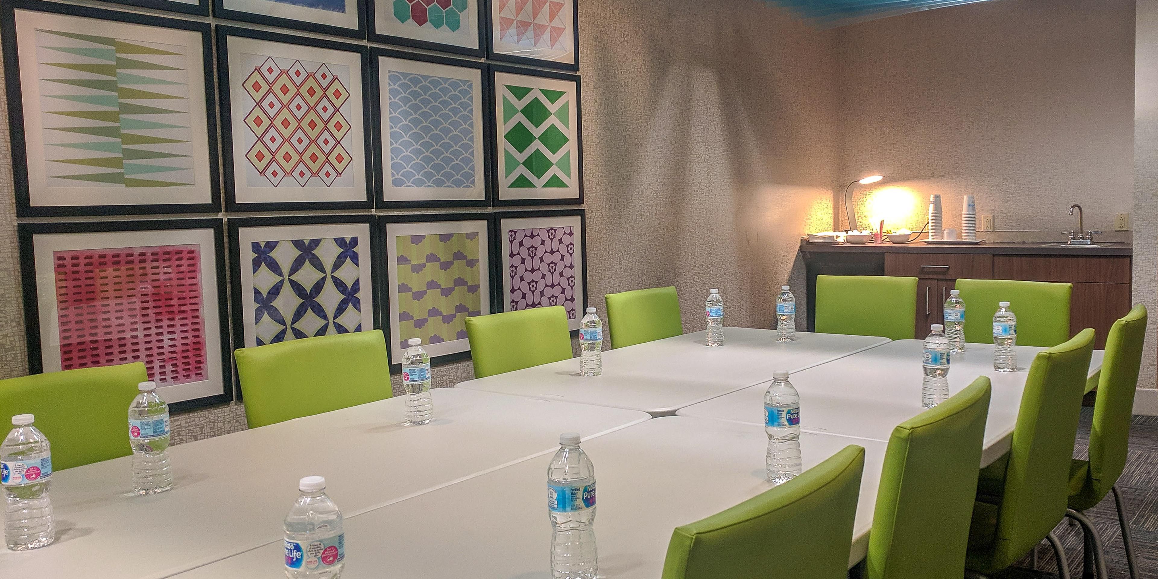 Contact the Holiday Inn Express Fort Wayne East (New Haven) for all of your small meeting needs!  Let us take care of the details so you can be productive.