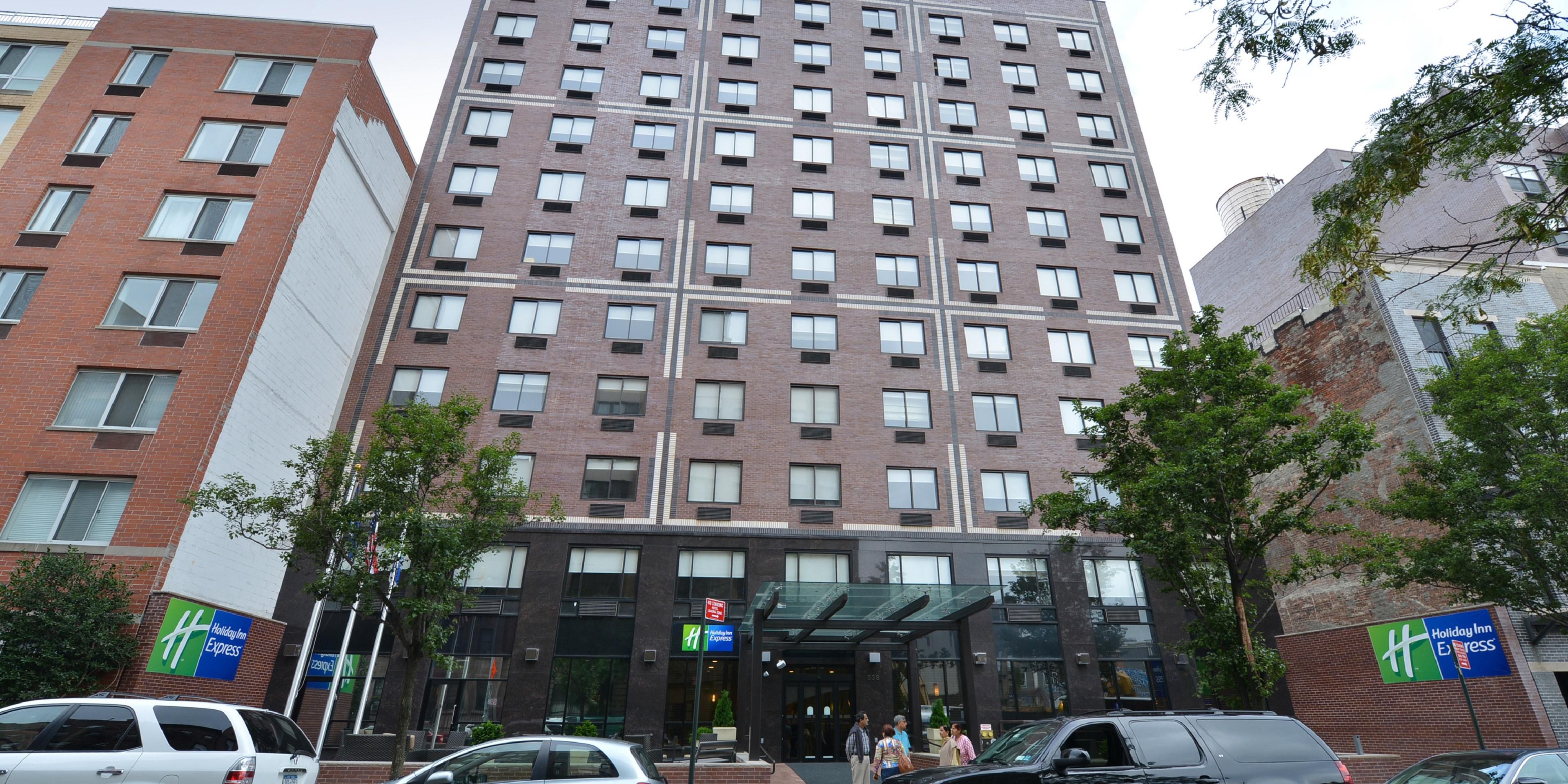 Driving into the city? Take advantage of nearby discounted parking, including long term and guest parking.