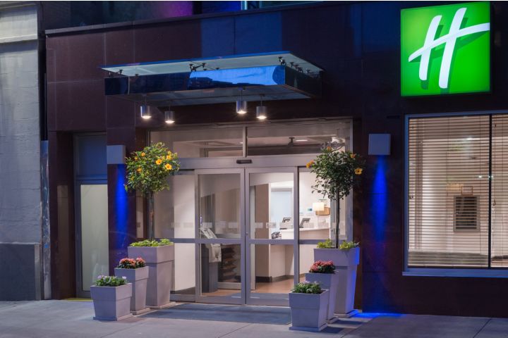 Holiday Inn Express New York City Times Squar