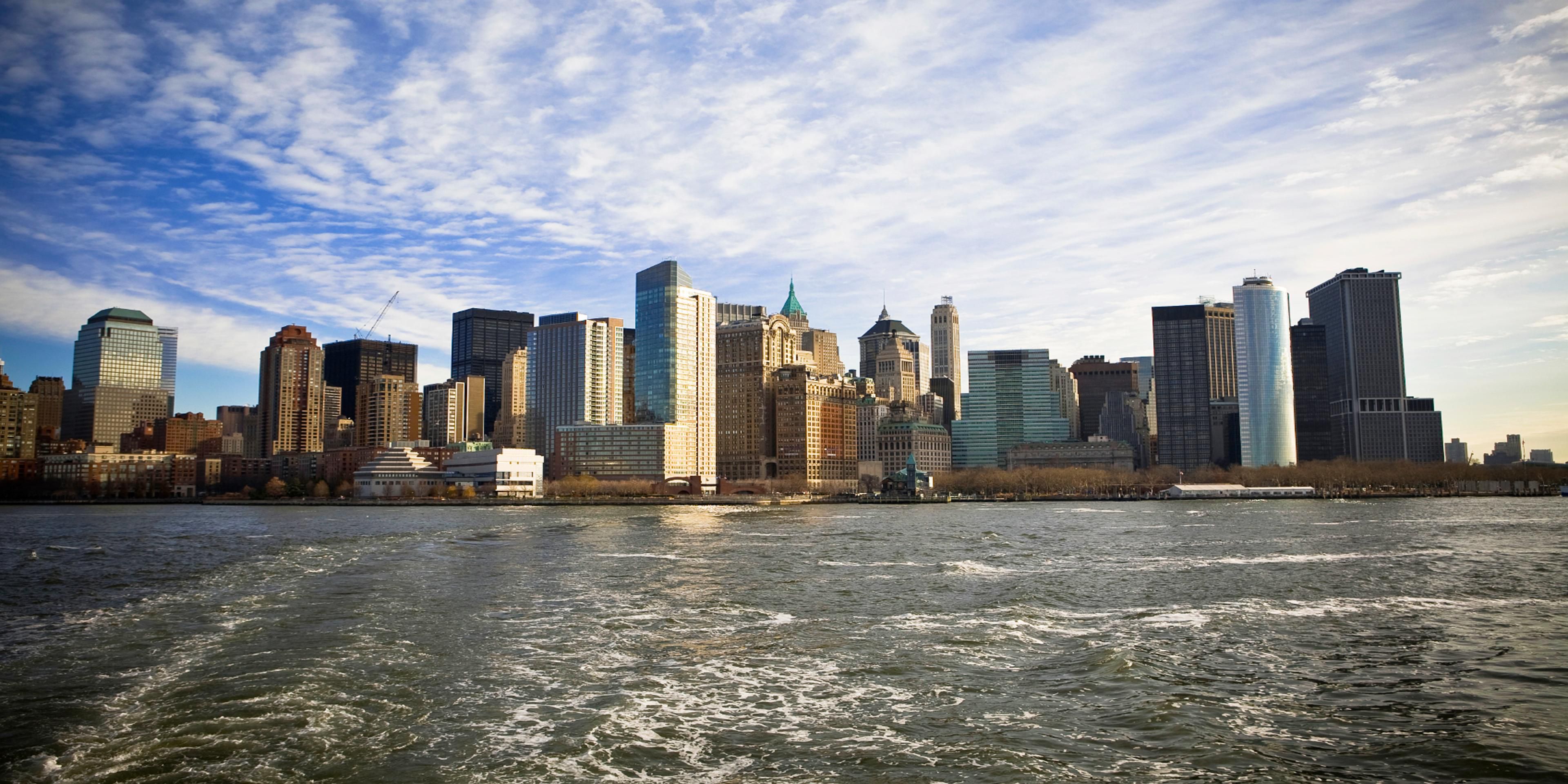 We are located about 10 minutes walking distance from Pier 17. We have the perfect accommodations for you If you have tickets to The Rooftop at Pier 17 or looking for something to do. Find out more about the concert series linked below. 