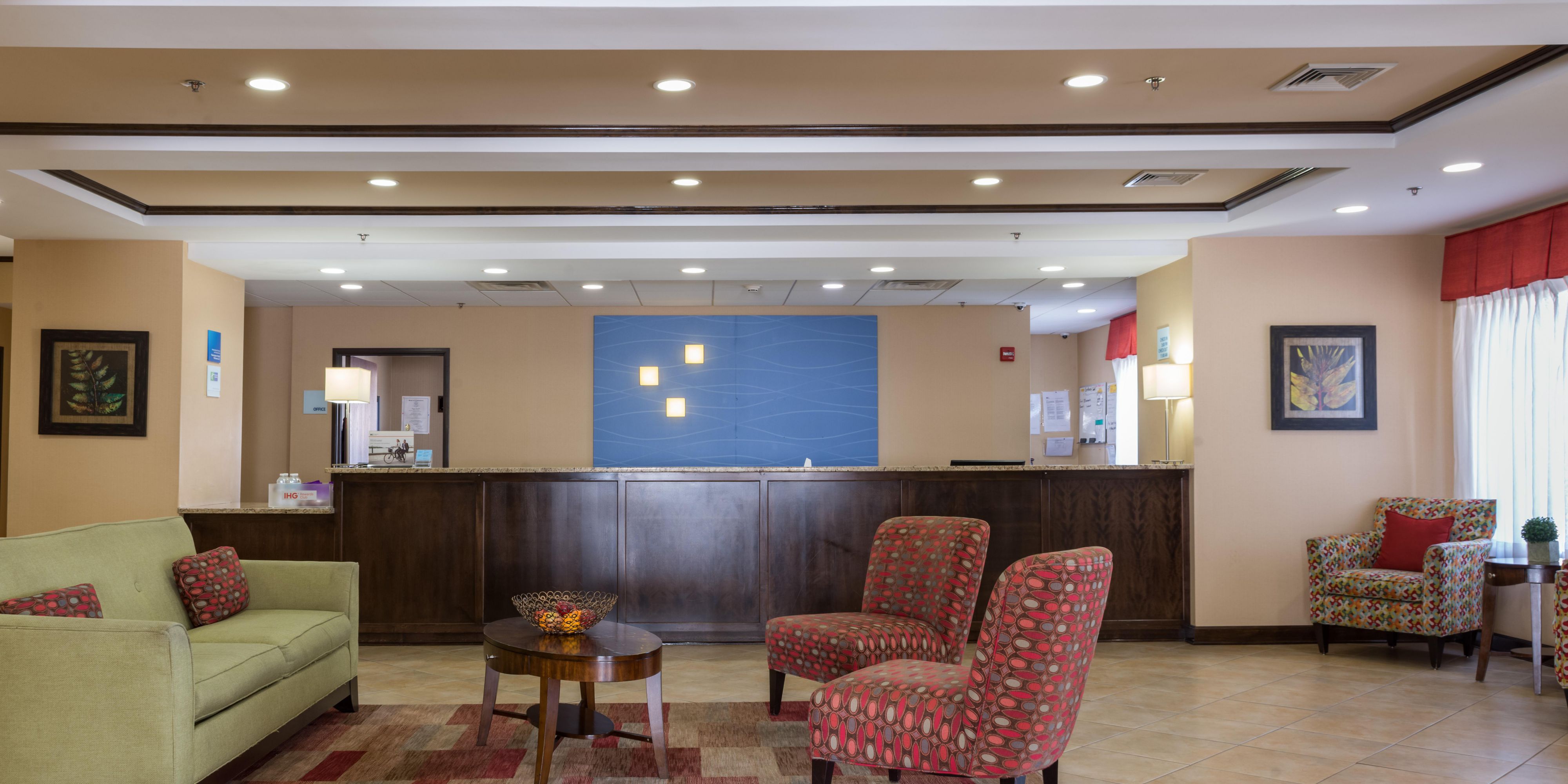 We offer a prime location on the Berlin Turnpike near the heart of the Newington shopping and dining district. We also offer a convenient location to downtown Hartford easy access to I-91, I- 84, and Rt 9. 