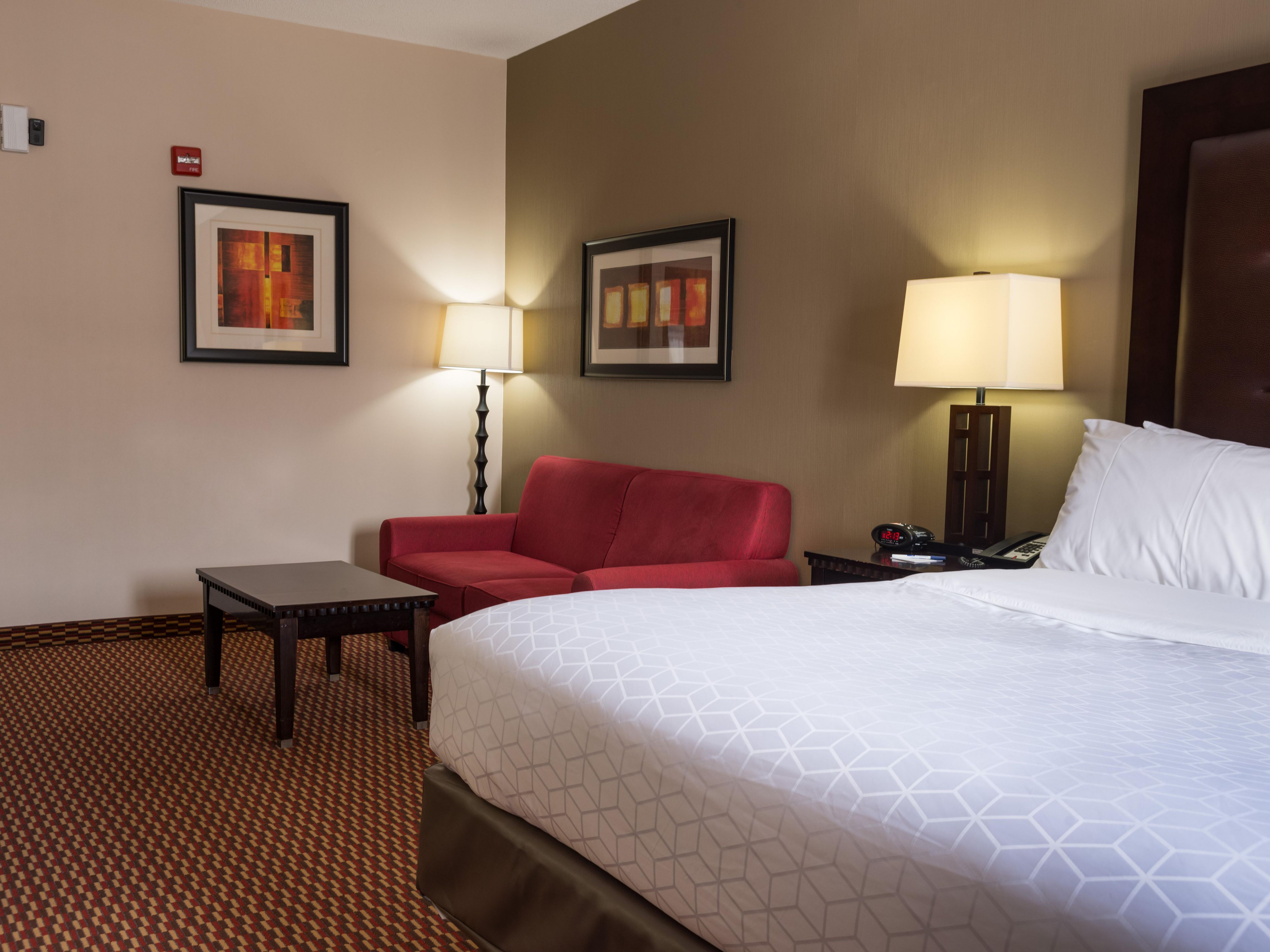 Rooms & Suites