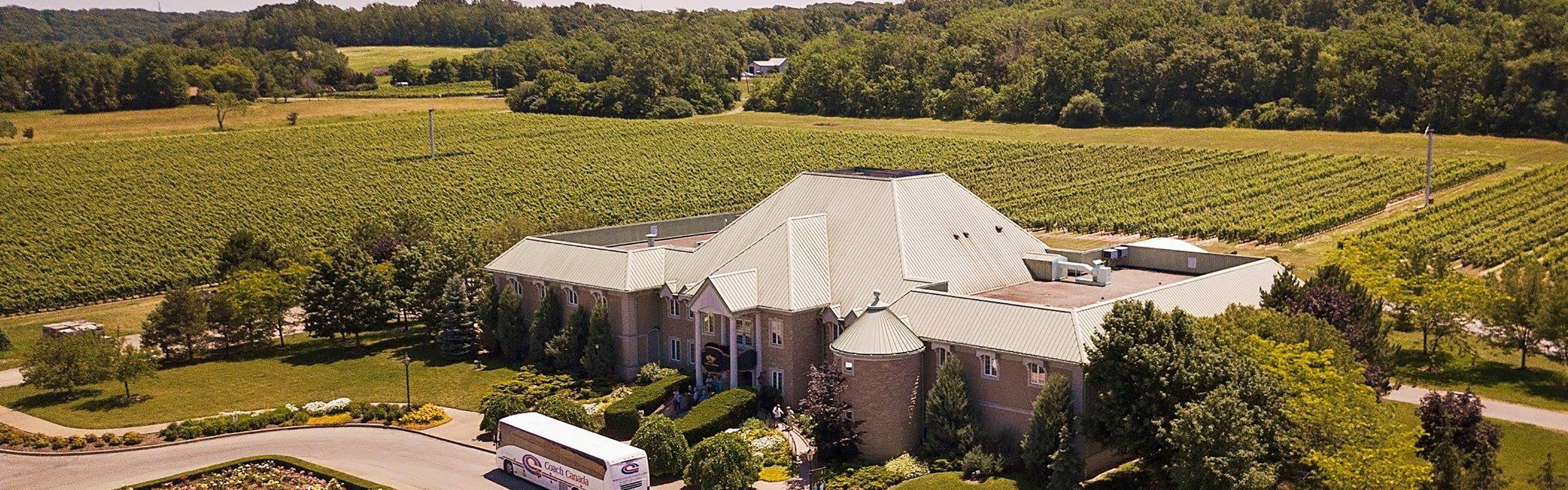 Enjoy the beautiful wineries and chateaus when you stay with us.