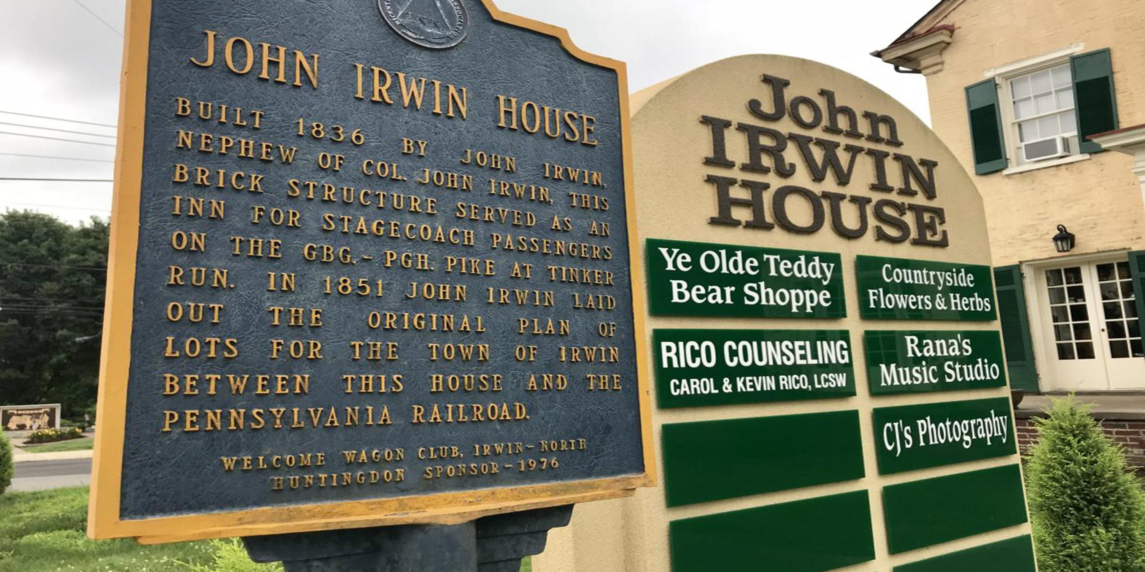 Located just 10 minutes away, catch a show at The Lamp Theatre, listen to bands at Music in the Parks, or enjoy the boutiques and restaurants.                                                                                                                                                                                                                