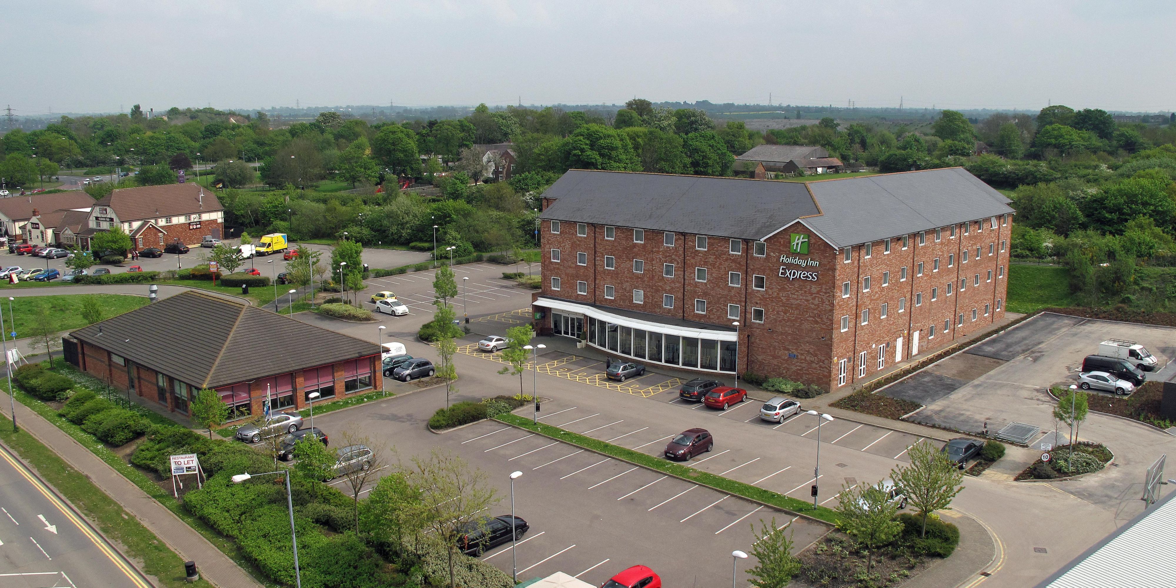 Holiday Inn Express Nuneaton Map & Driving Directions