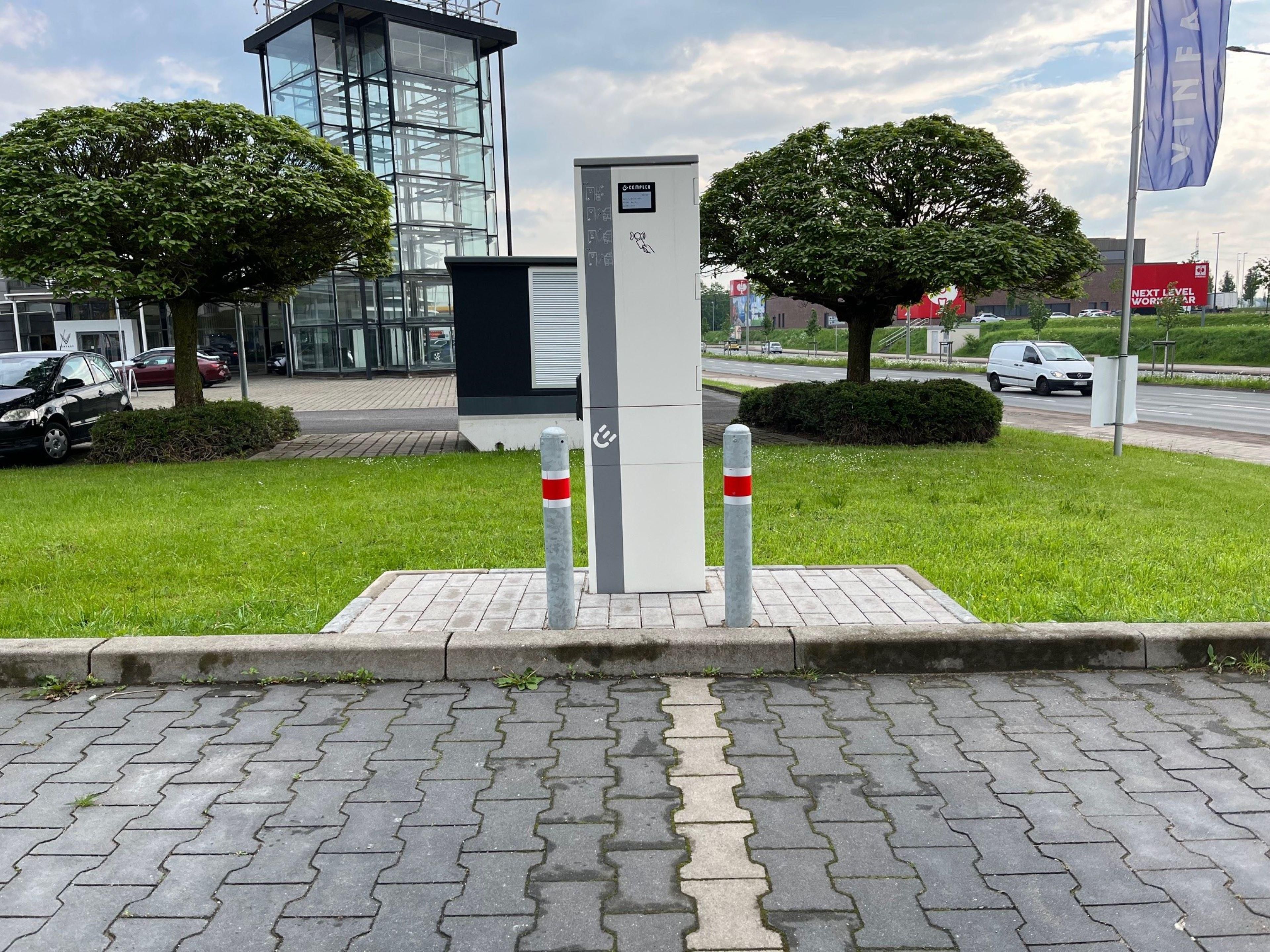 E-charging stations are located in the hotel parking lot for your vehicle. Just park and charge at the same time. You can stay 4 hours free of charge for charging your car.