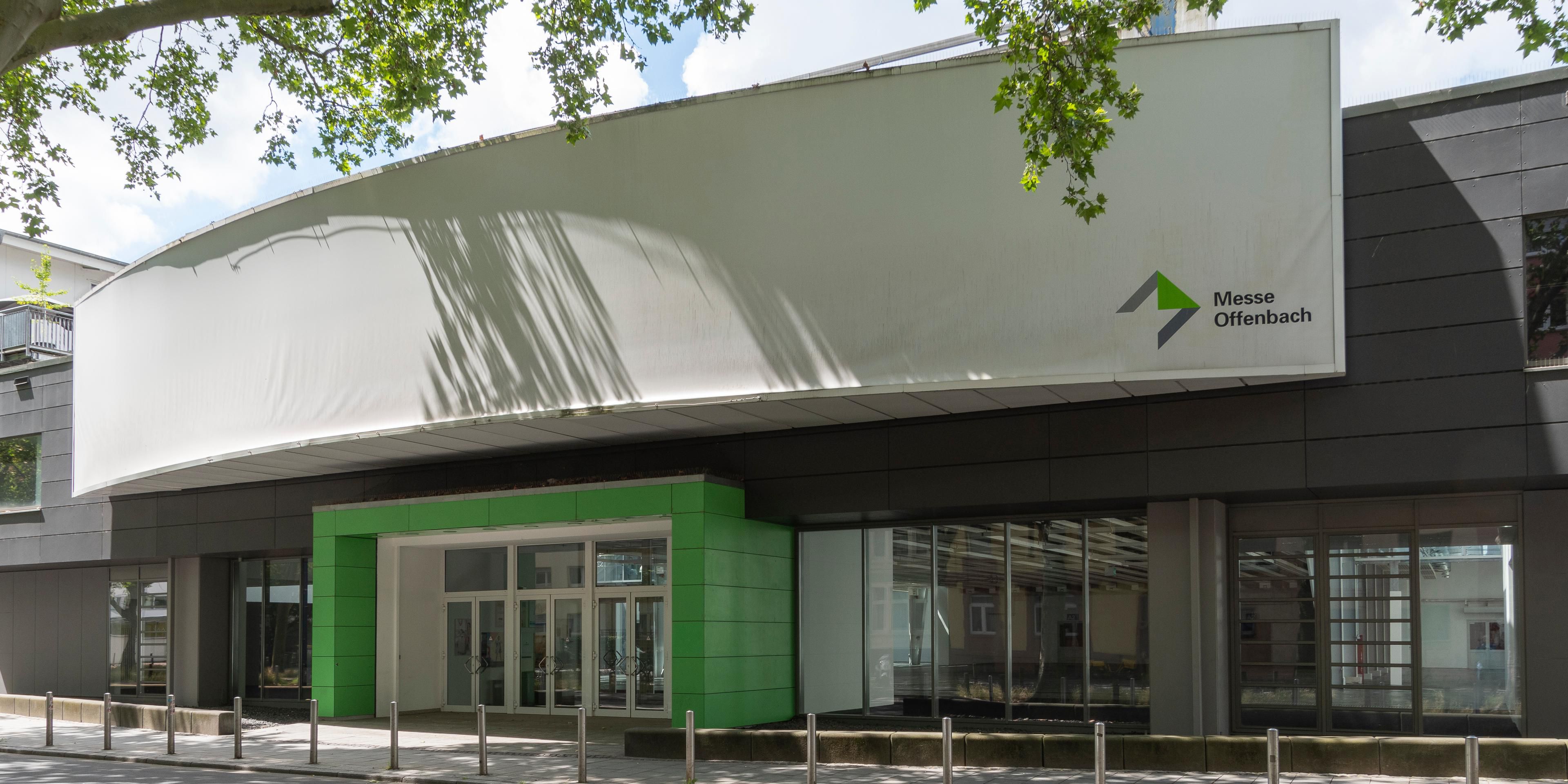 We are only 8 min walking distance away from the fair ground Offenbach! Enjoy your stay with us!