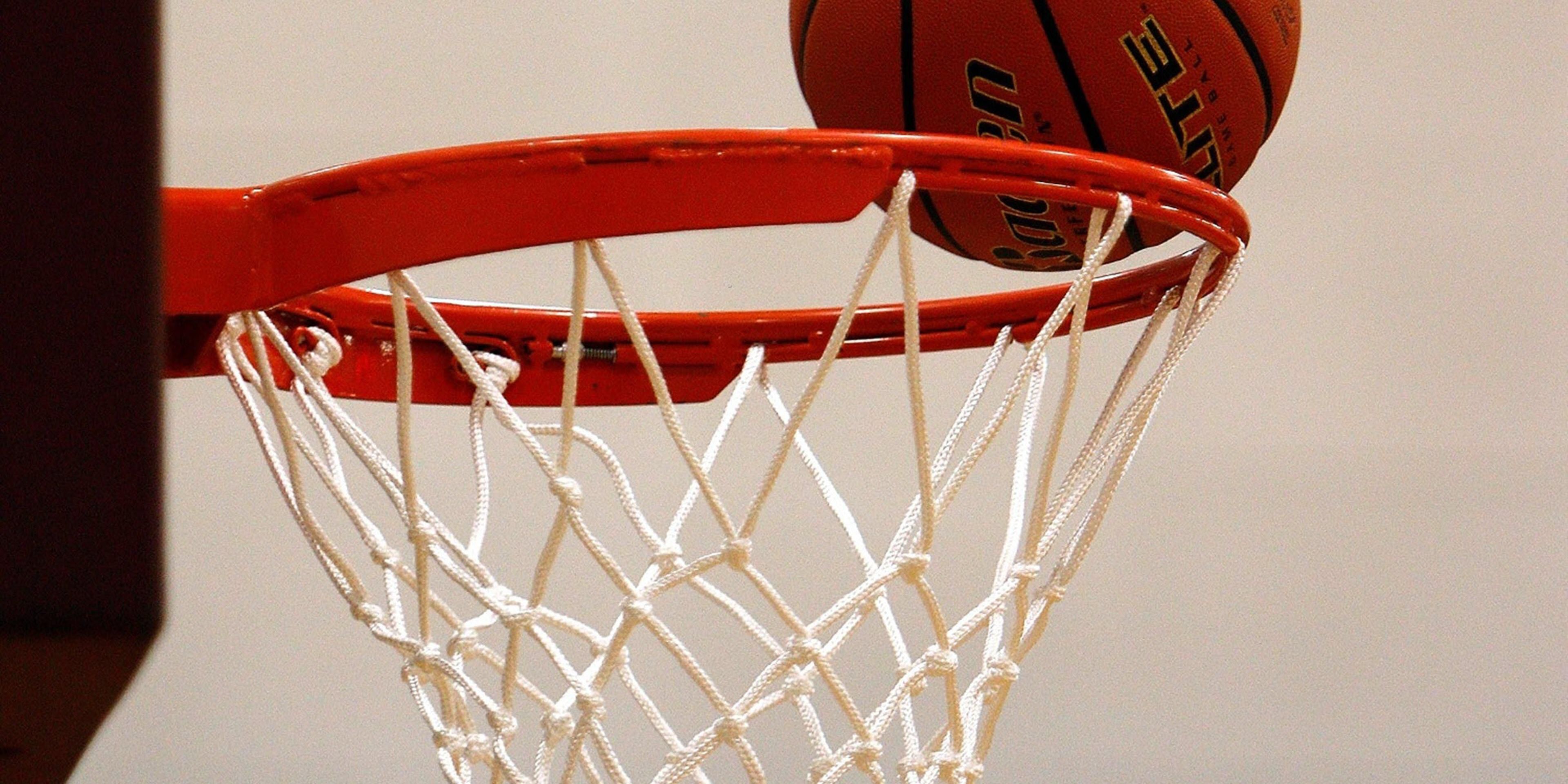 Traveling in to see the big game? Our hotel is the perfect place for parents and fans located just a slam dunk away only 1.5 miles from St. Bonaventure University. 