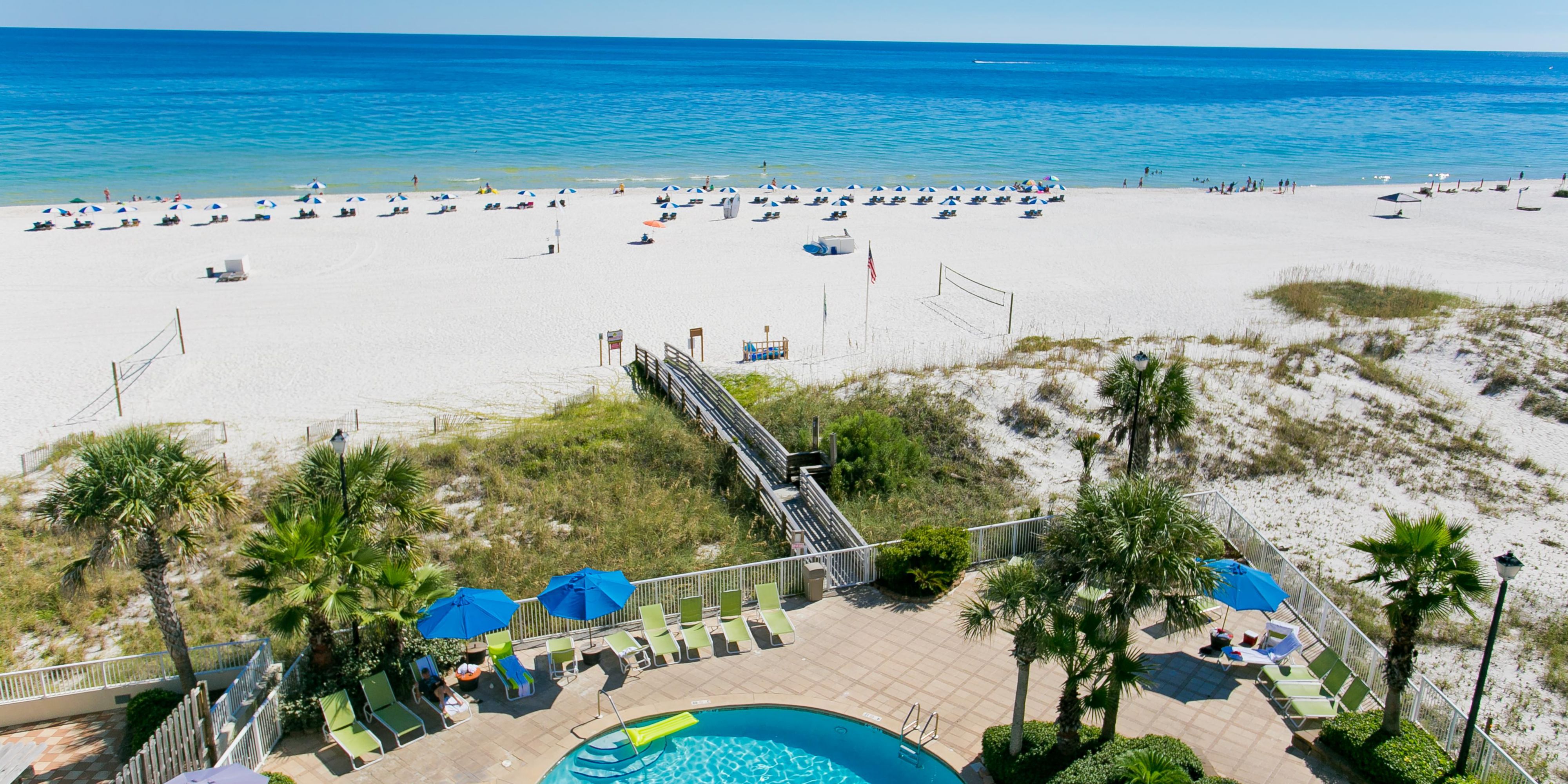 Find out for yourself what the locals have already discovered … that every day can feel like paradise on Alabama’s beaches. Steps from the door of our Orange Beach hotel, you’ll find as much or as little recreation as you desire. So whether you choose to lay in the sun or make a splash in our beachfront pool, our hotel is the perfect place to lose 