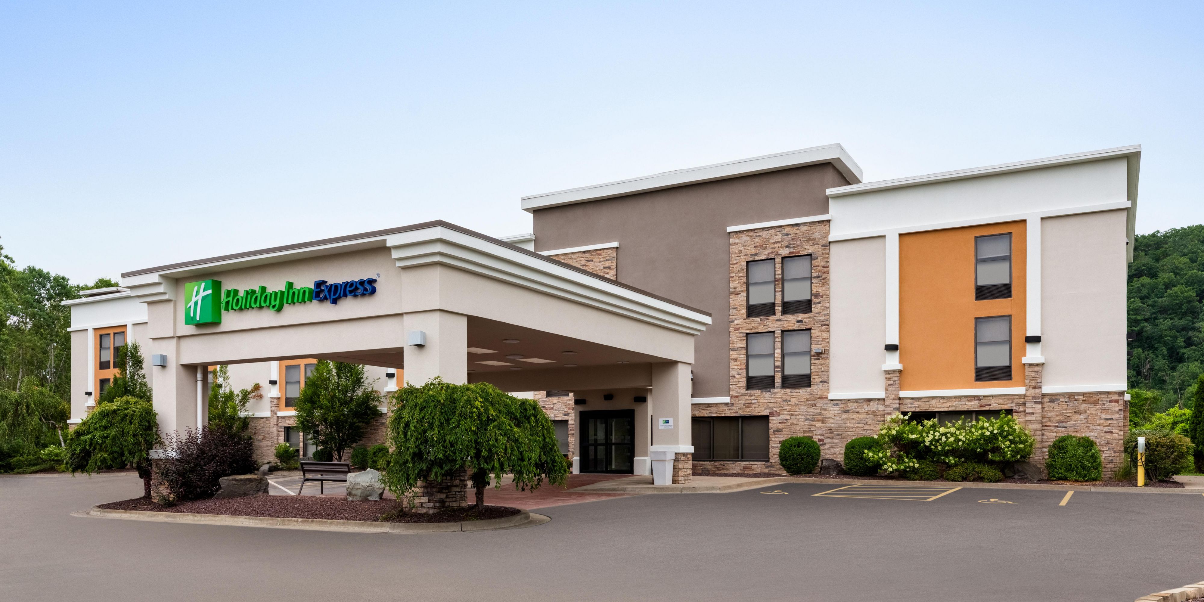 Holiday Inn Express Corning - Painted Post