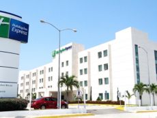 Holiday Inn Express Paraiso Dos Bocas