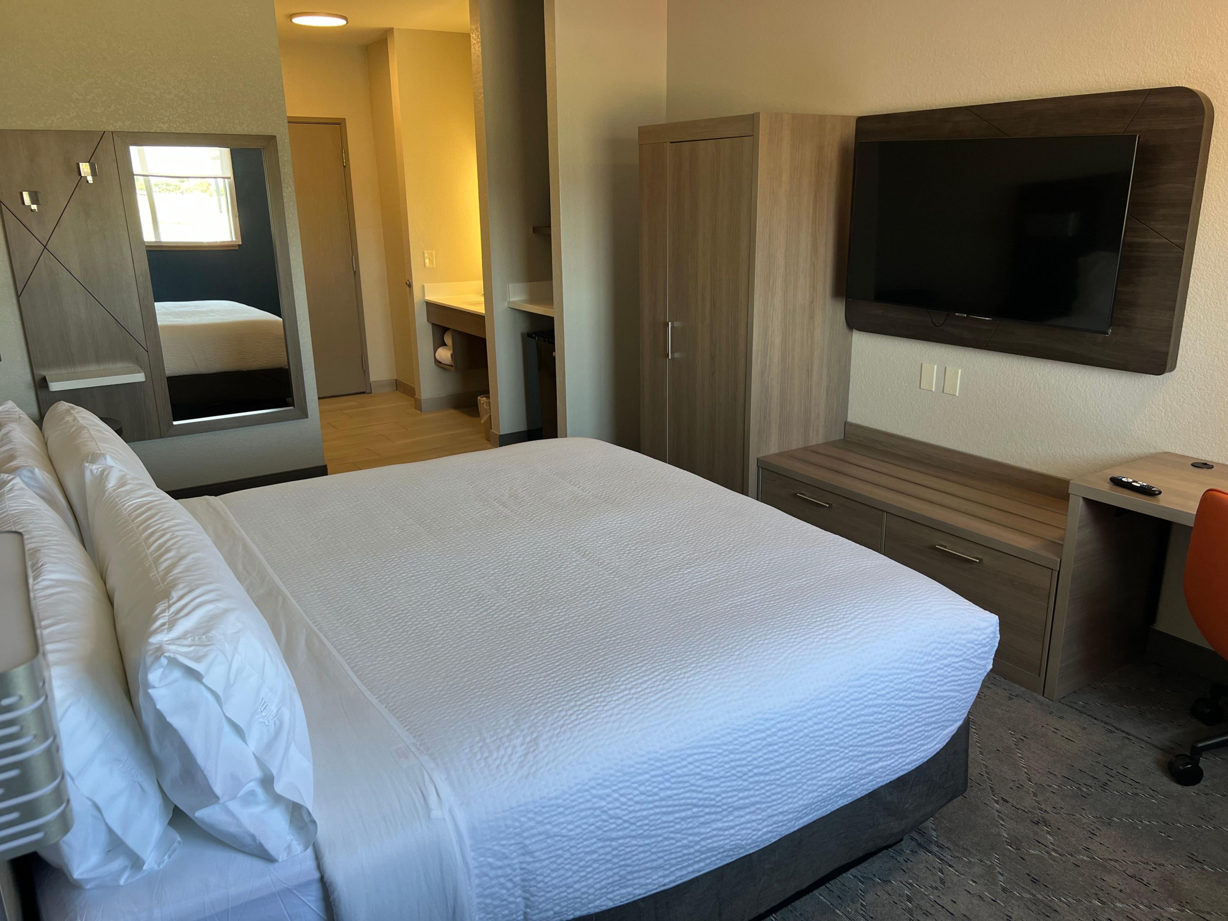 King Bed Guest Room