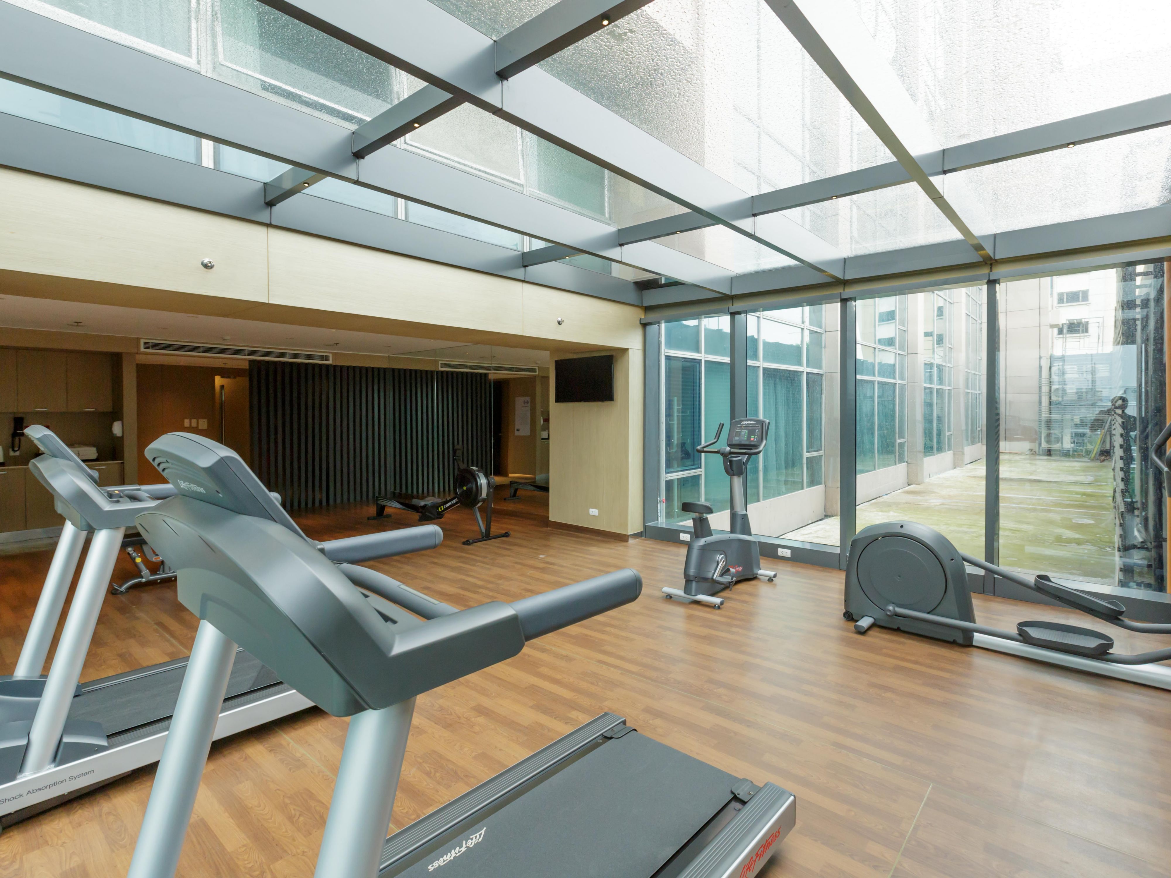 Stay active and motivated in our complimentary Fitness Centre. Enjoy a total body workout in our 24/7 gym the perfect way to stay in shape while exploring Manila.