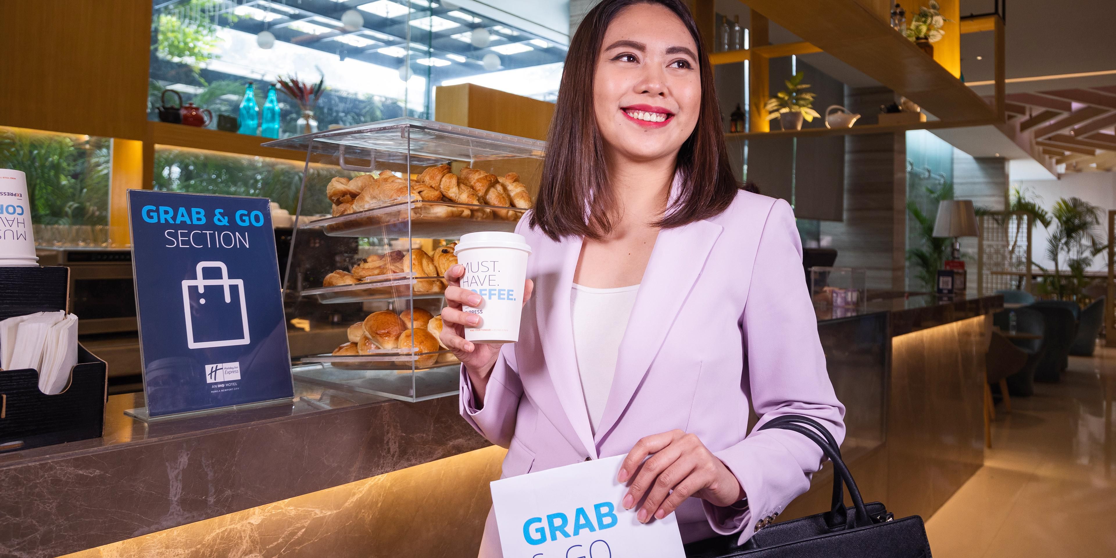Holiday Inn Express Manila - Newport City’s signature cafe known for its 24-hour snacks, meals, and beverages – an ideal food hangout for travelers. Enjoy your Express Breakfast in Grab and Go too. 