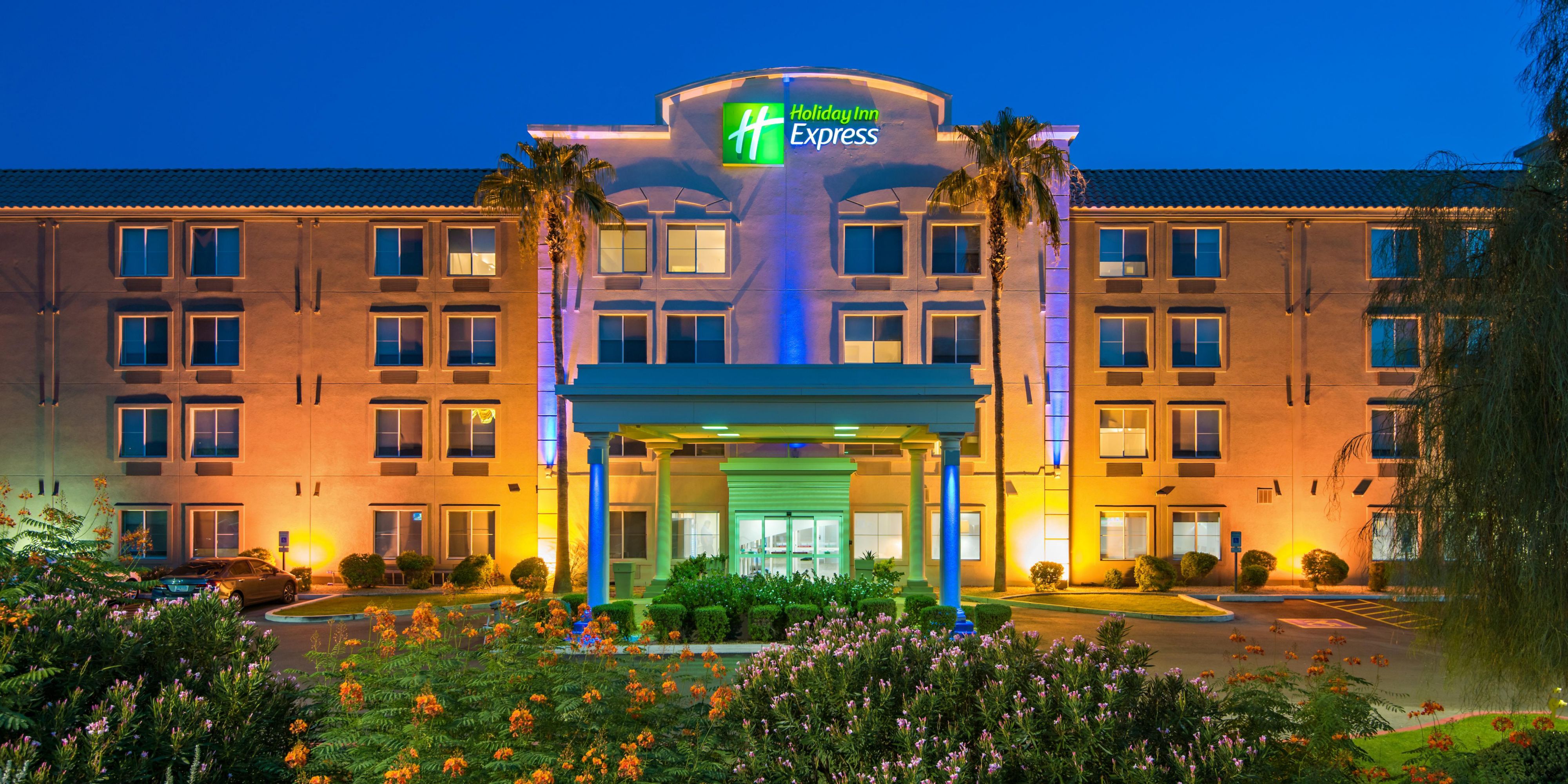 Hotels near University Of Phoenix Stadium  Holiday Inn Express Peoria  North - Glendale